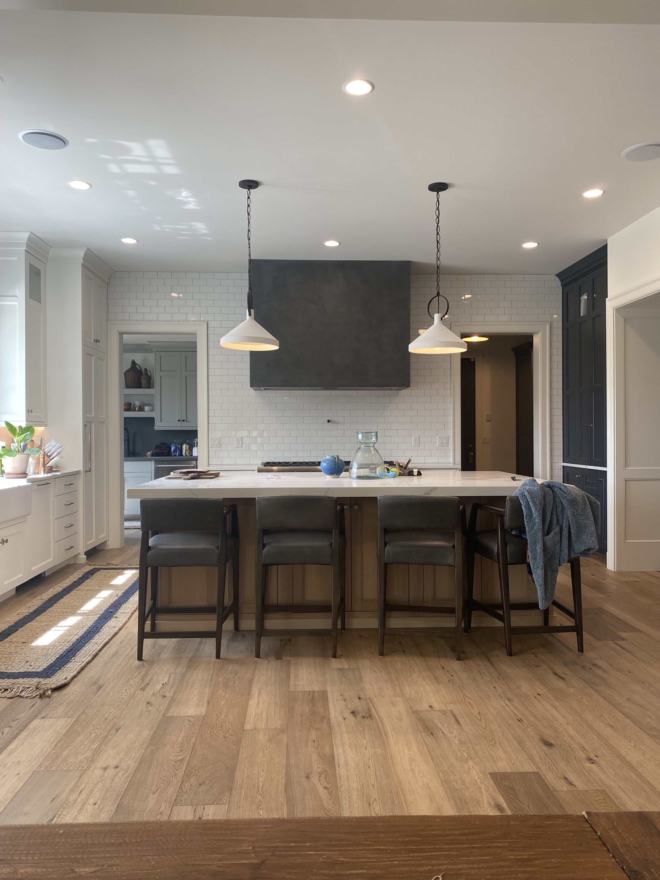 High-end custom tile backsplash showcasing detailed accent work and premium finishes in Salt Lake and Utah County.