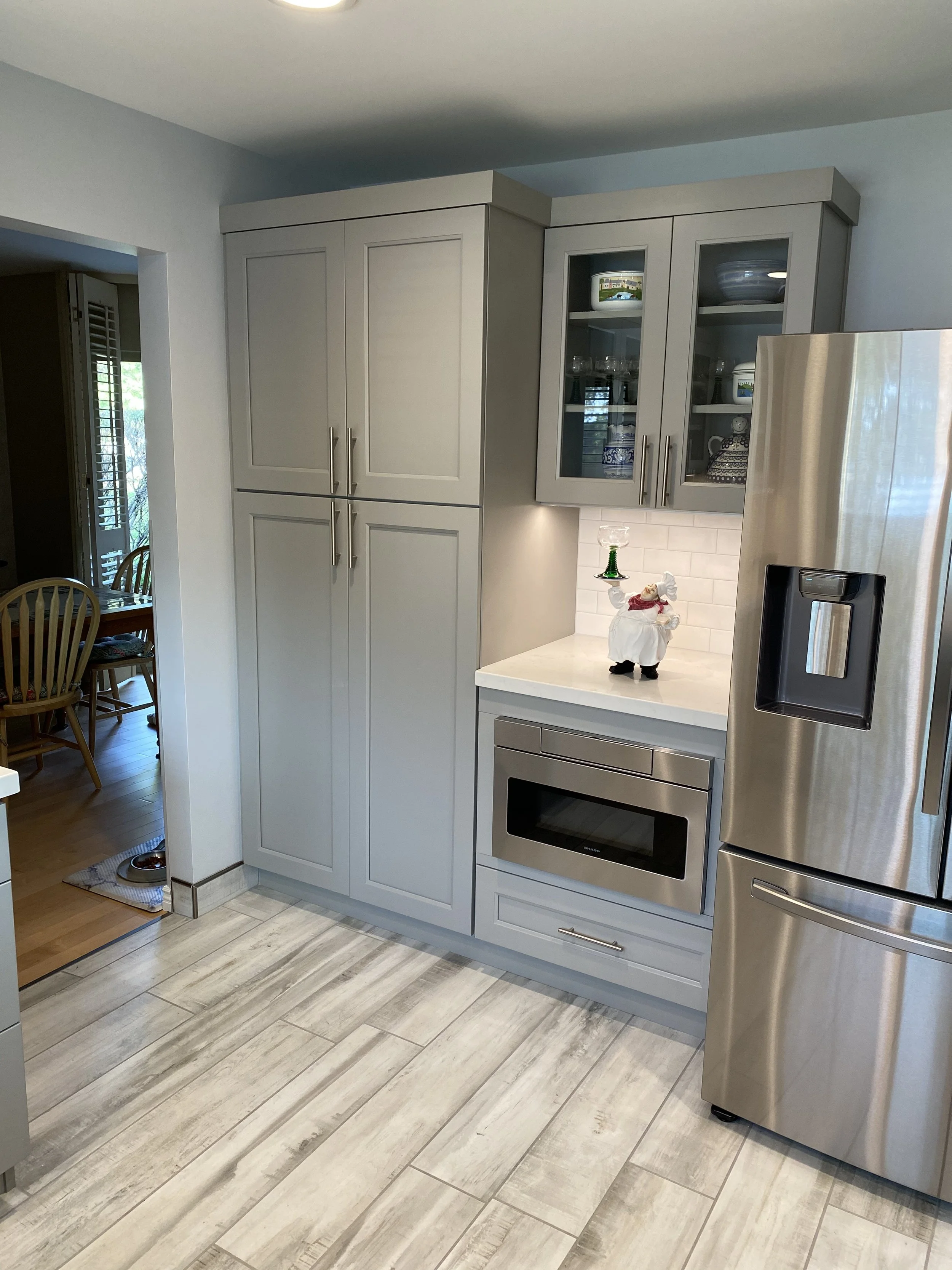 Modern kitchen remodel showcasing expert tile backsplash installation and high-end finishes by ANB Construction.