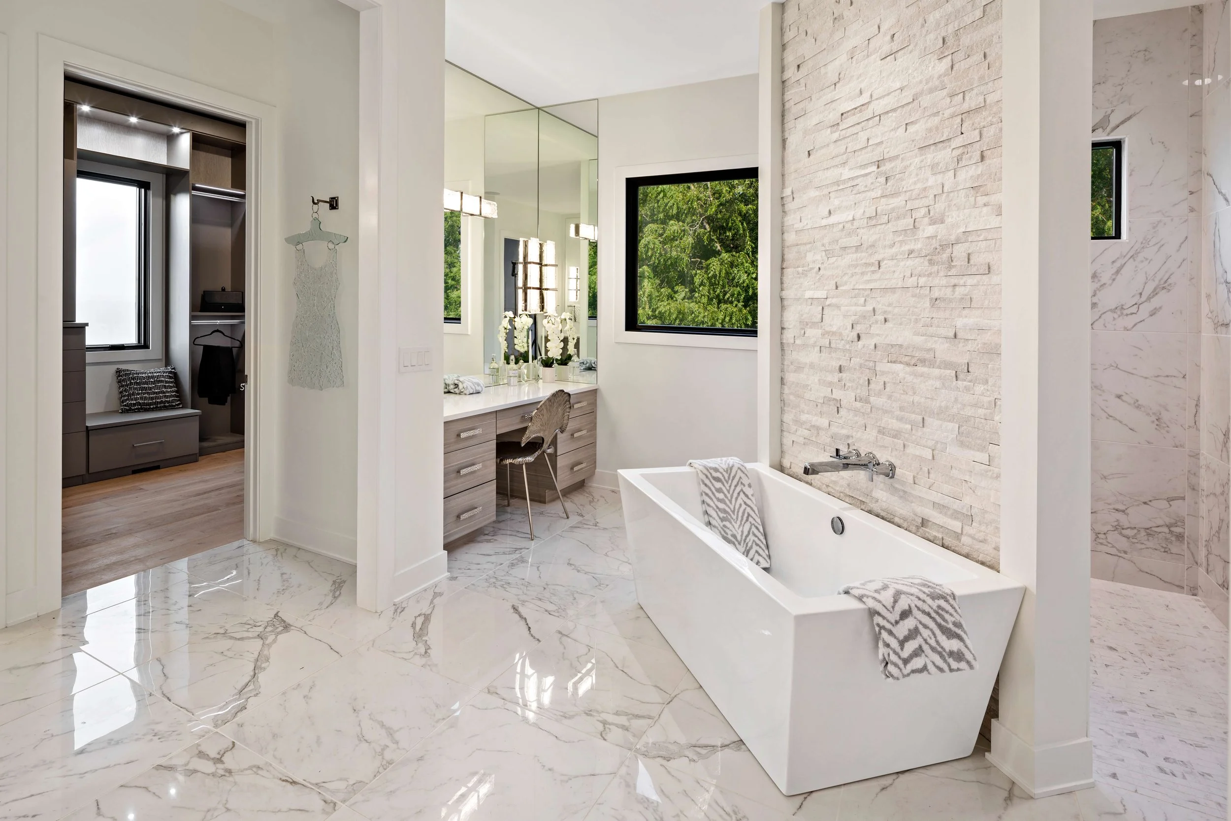 Parkside Grand Manor - Redknot Custom Homes Cincinnati19.jpg