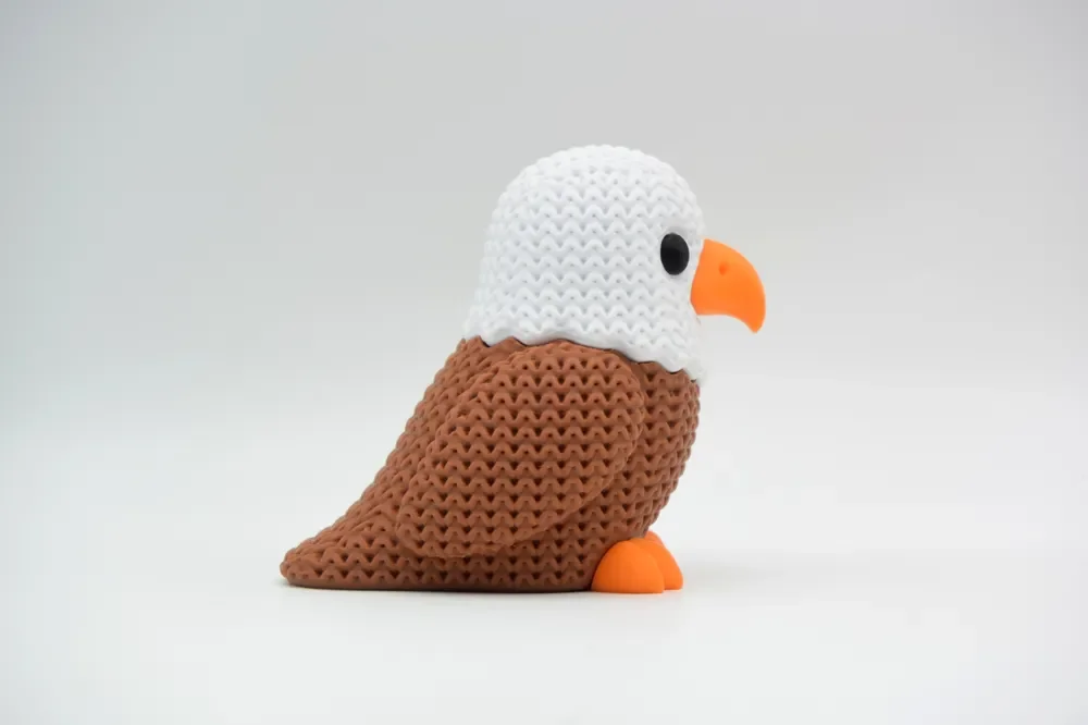 Knitted Eagle side view.webp