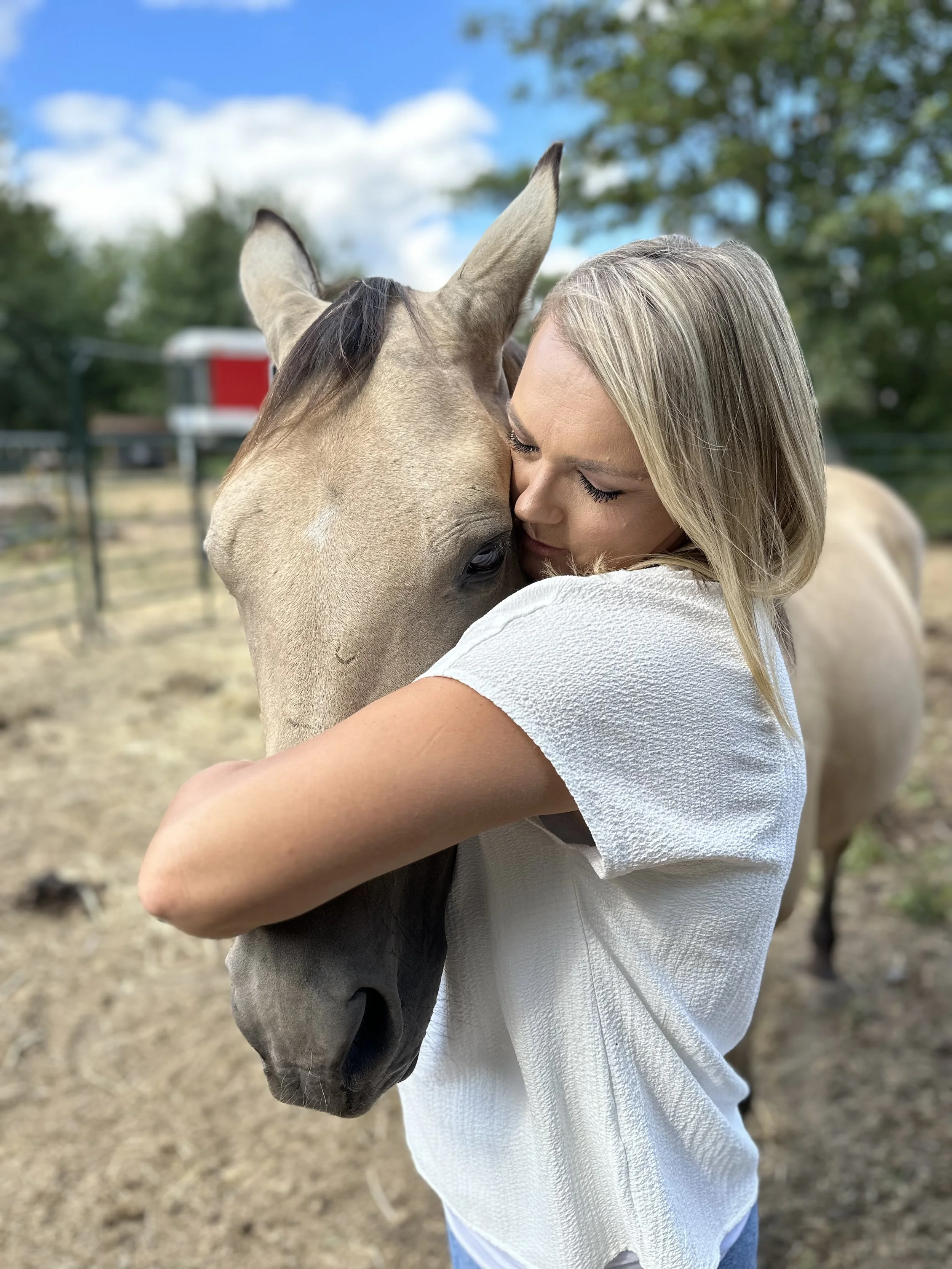 Caitie Henselman with her horse in Eatonville, Washington