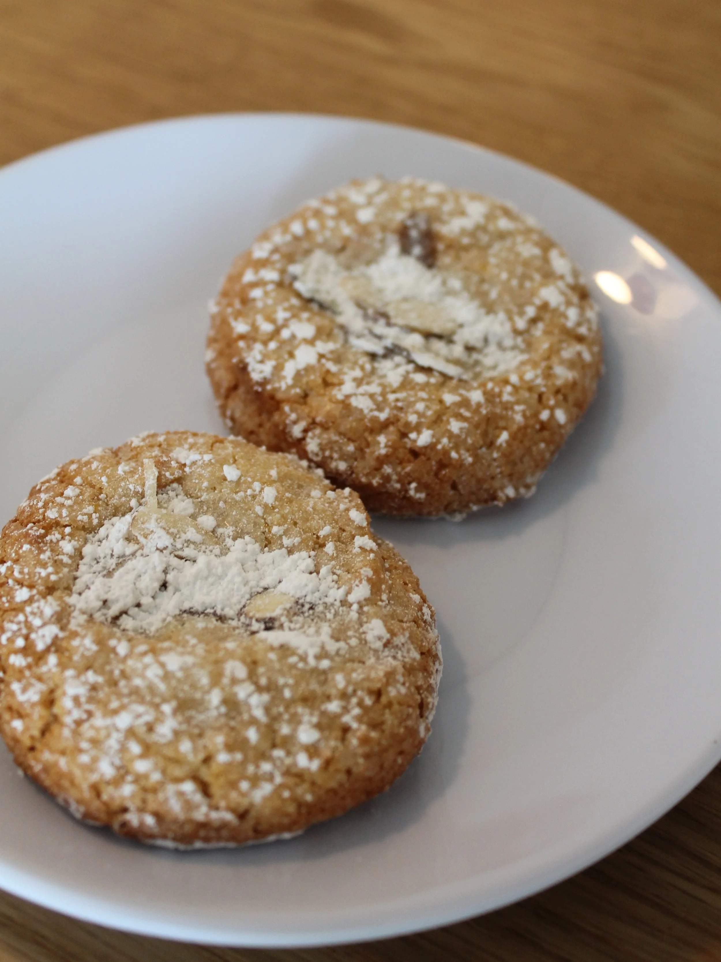 Gluten free perfection 🙌 Available daily, online and in-house

Almond Macaroons | Italian almond citrus cookies