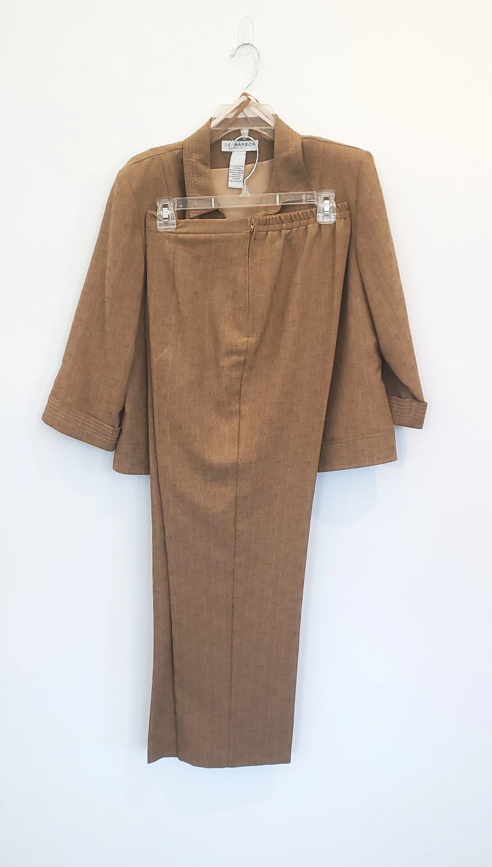 brown suit (not s.).jpg