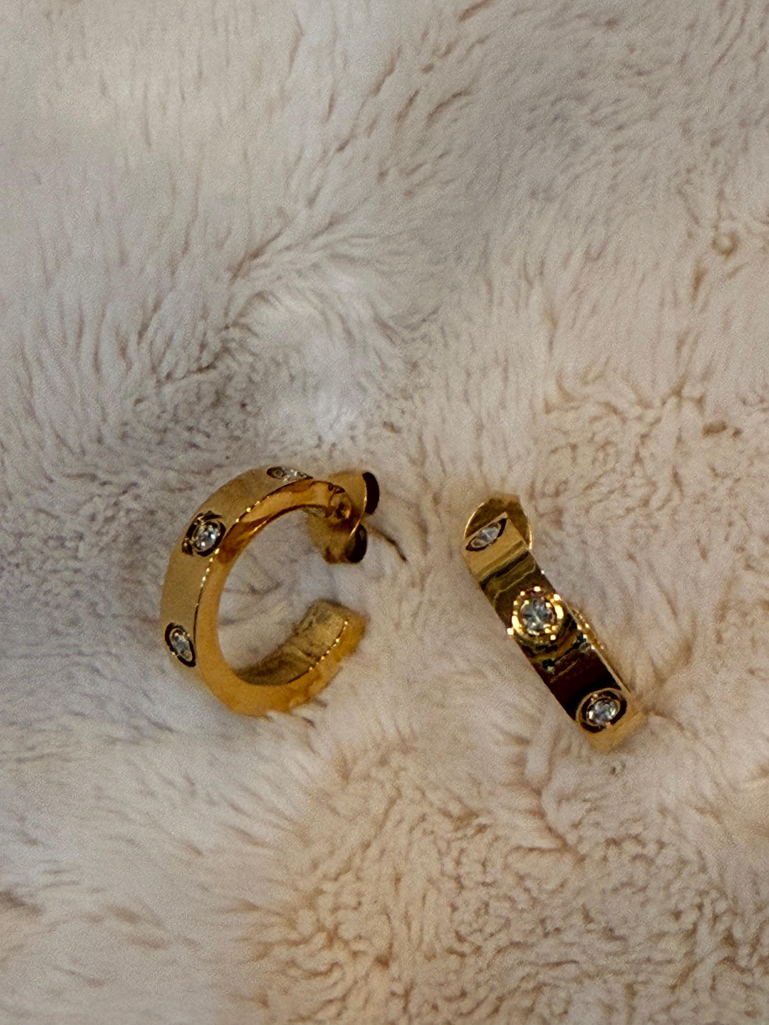 Lux Crystal 18K Gold-Plated Hoop Earrings