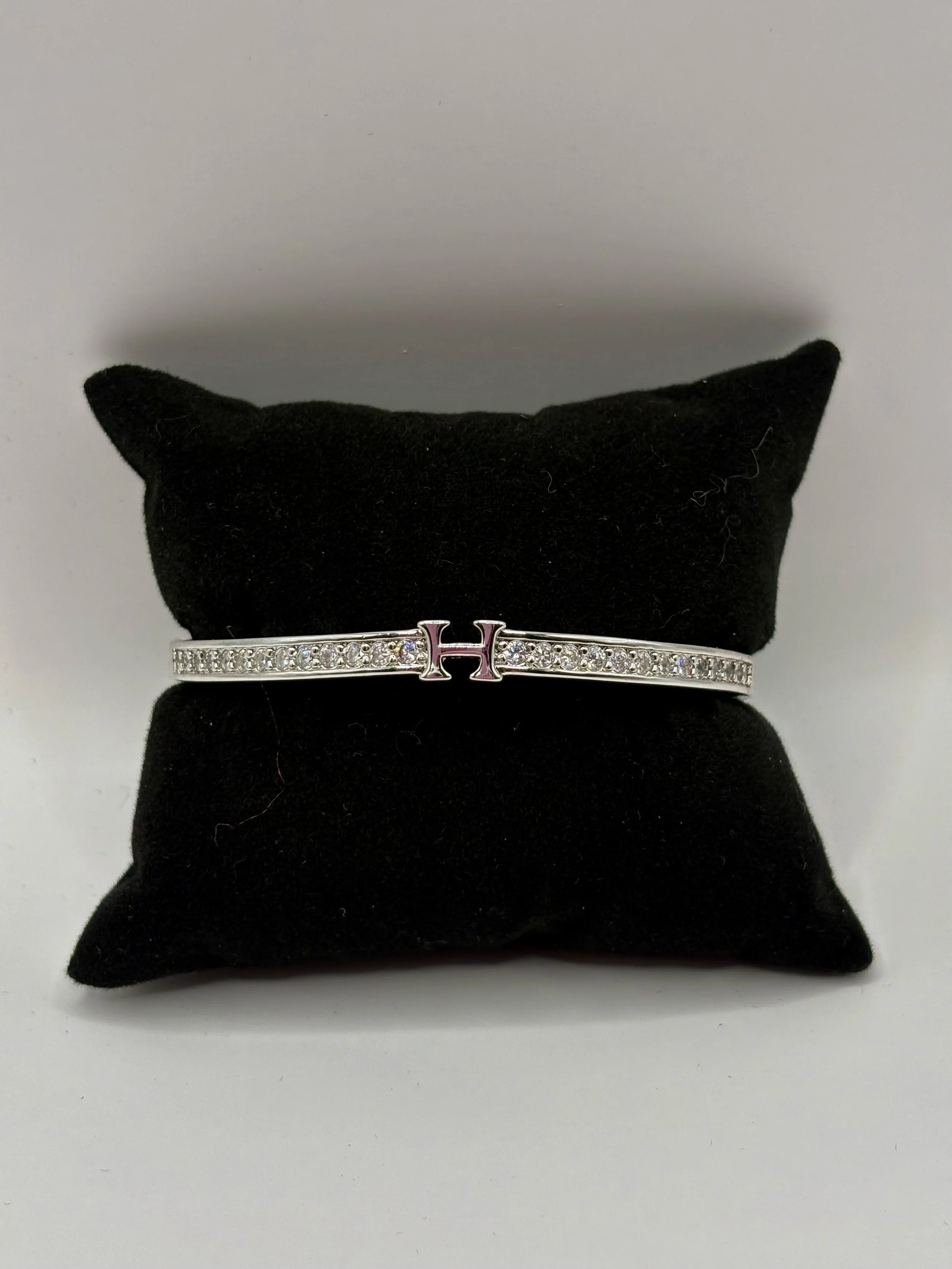 Designer-Inspired Elegant Crystal-Embellished Bangle