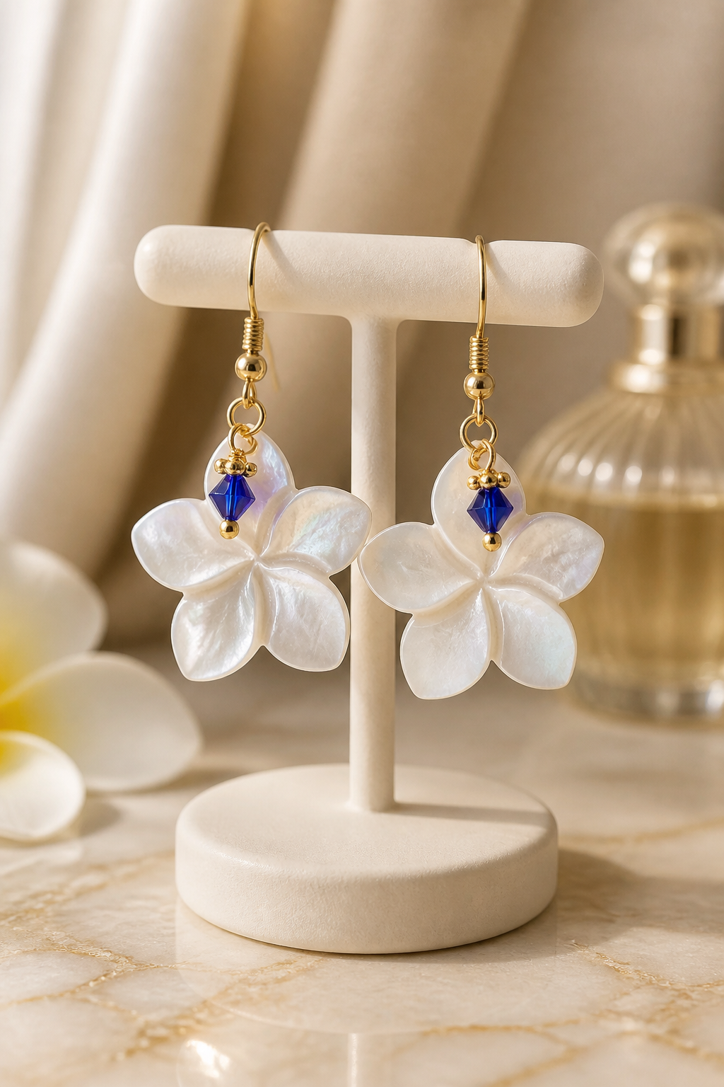 Nacre (Mother of Pearl) Blooming Earrings