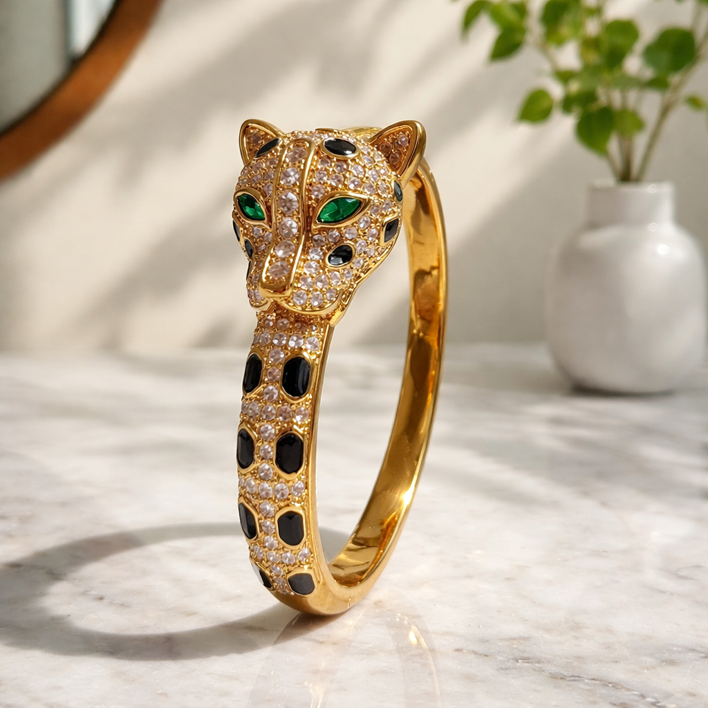 Elegant Leopard Gold Bracelet