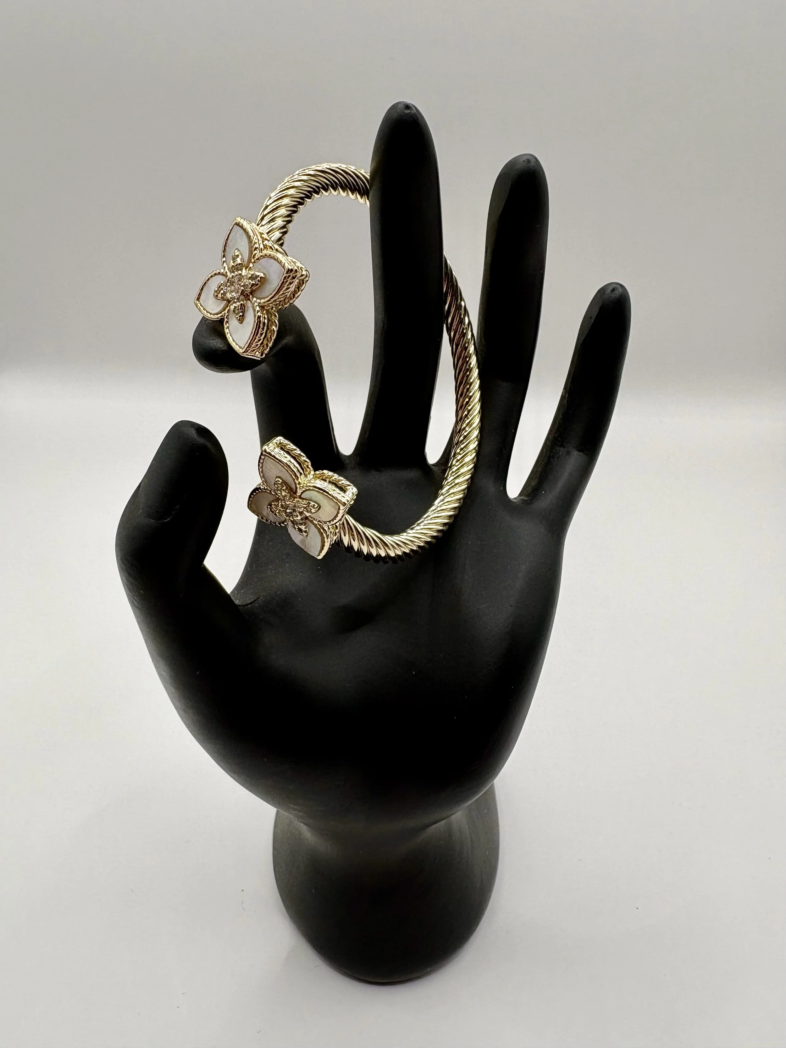 Exquisite Designer-Inspired Floral Cuff Bracelet