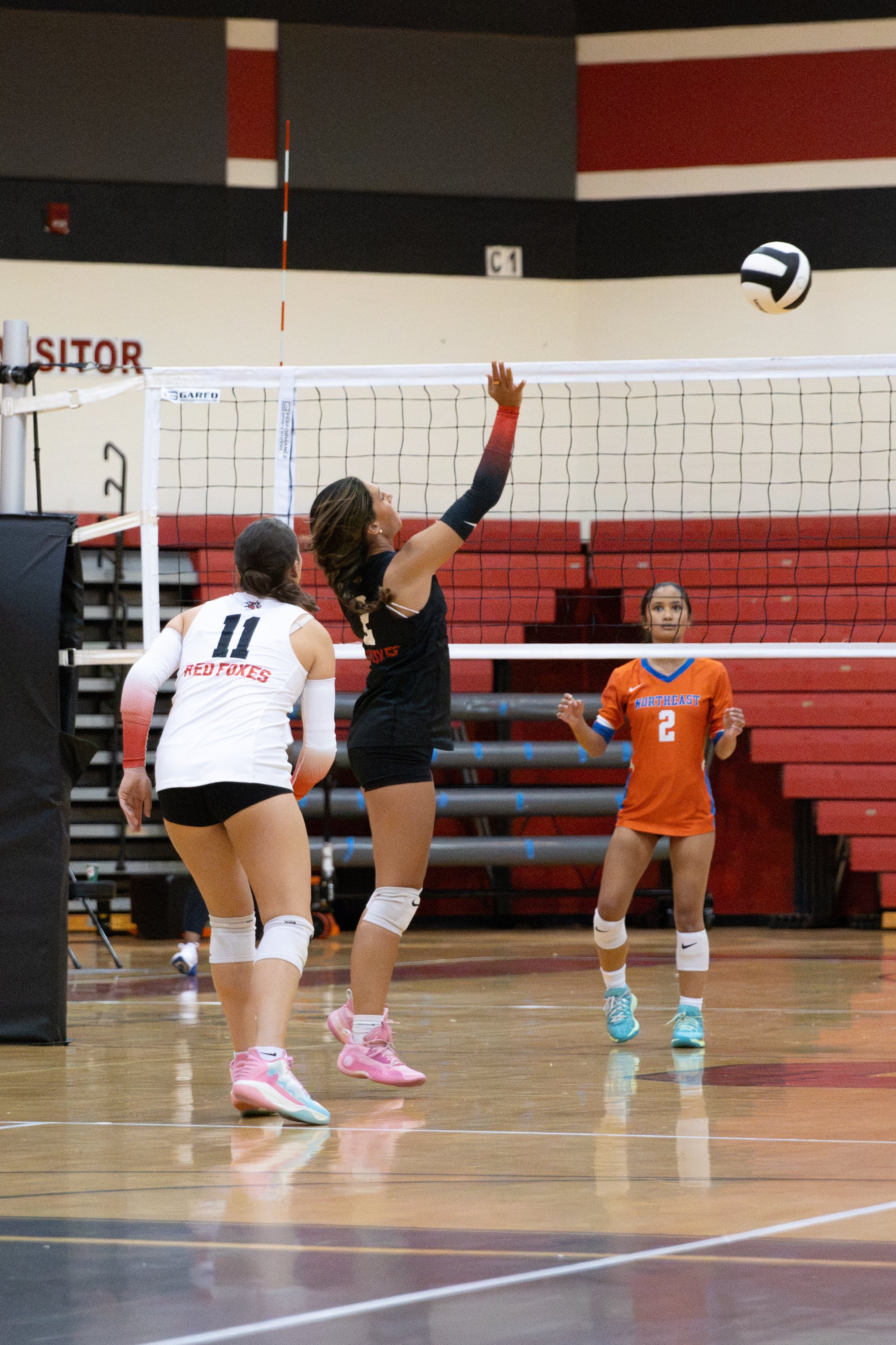 HHSvball8-14-69.jpg