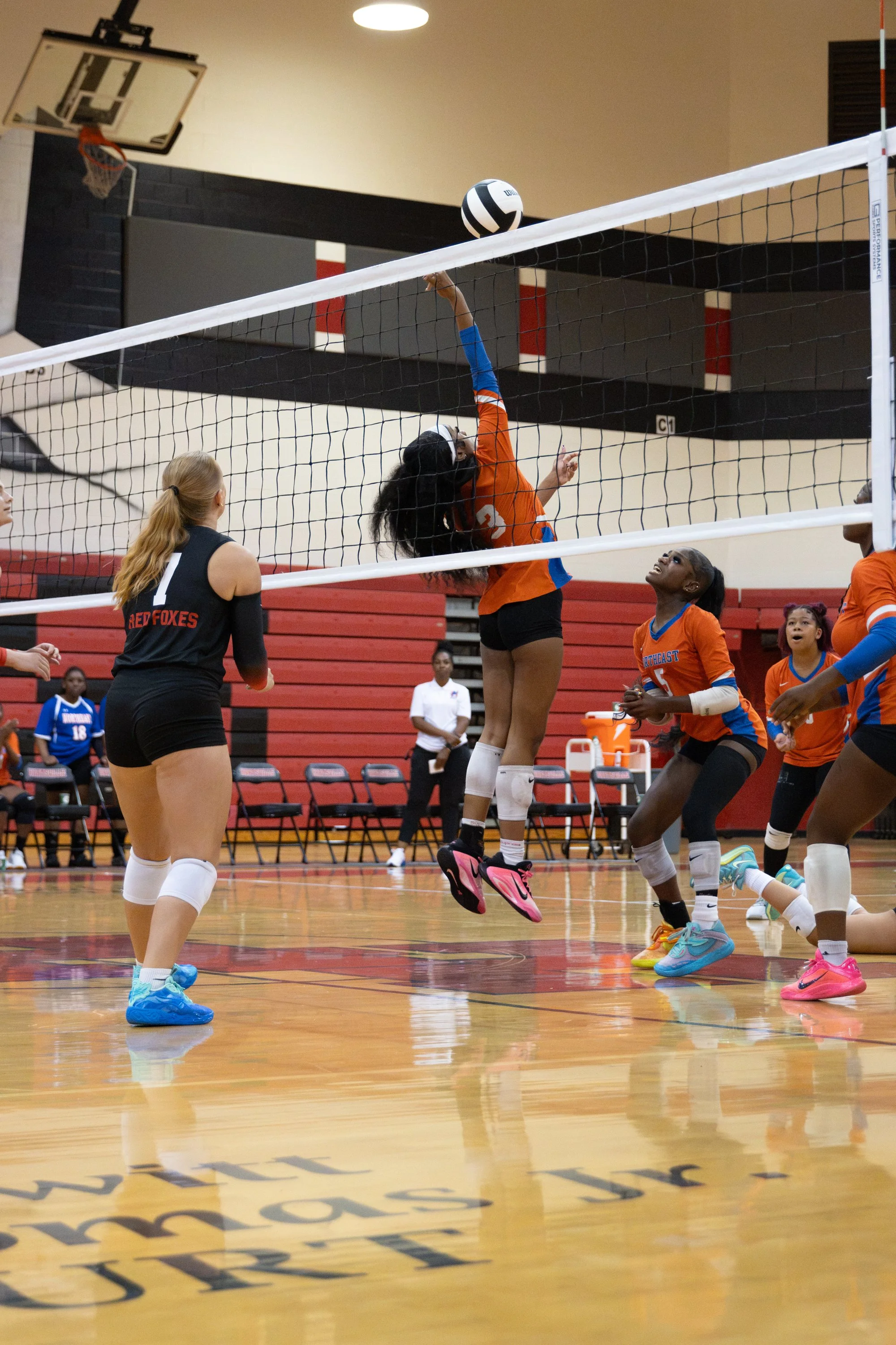HHSvball8-14-37.jpg