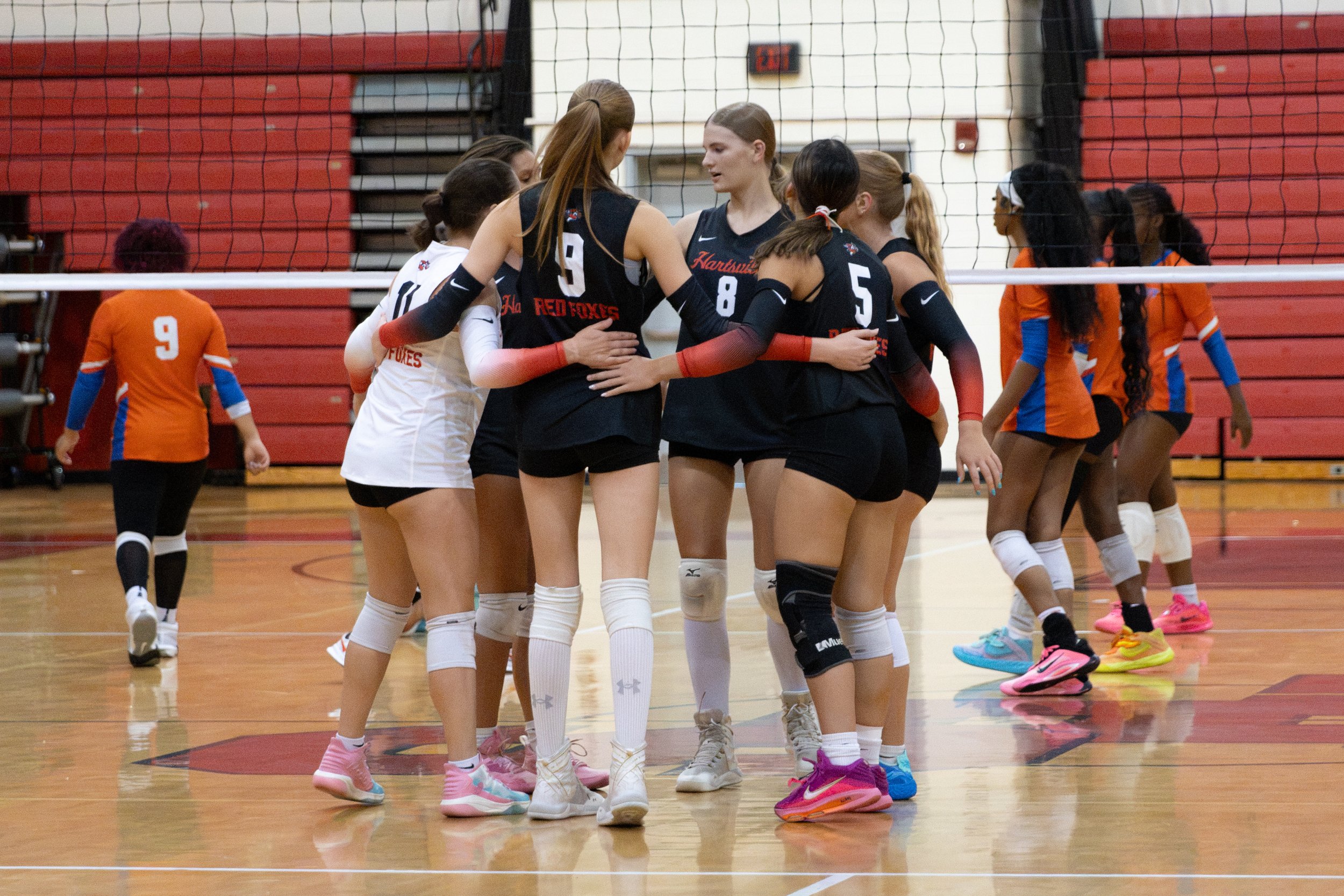 HHSvball8-14-115.jpg