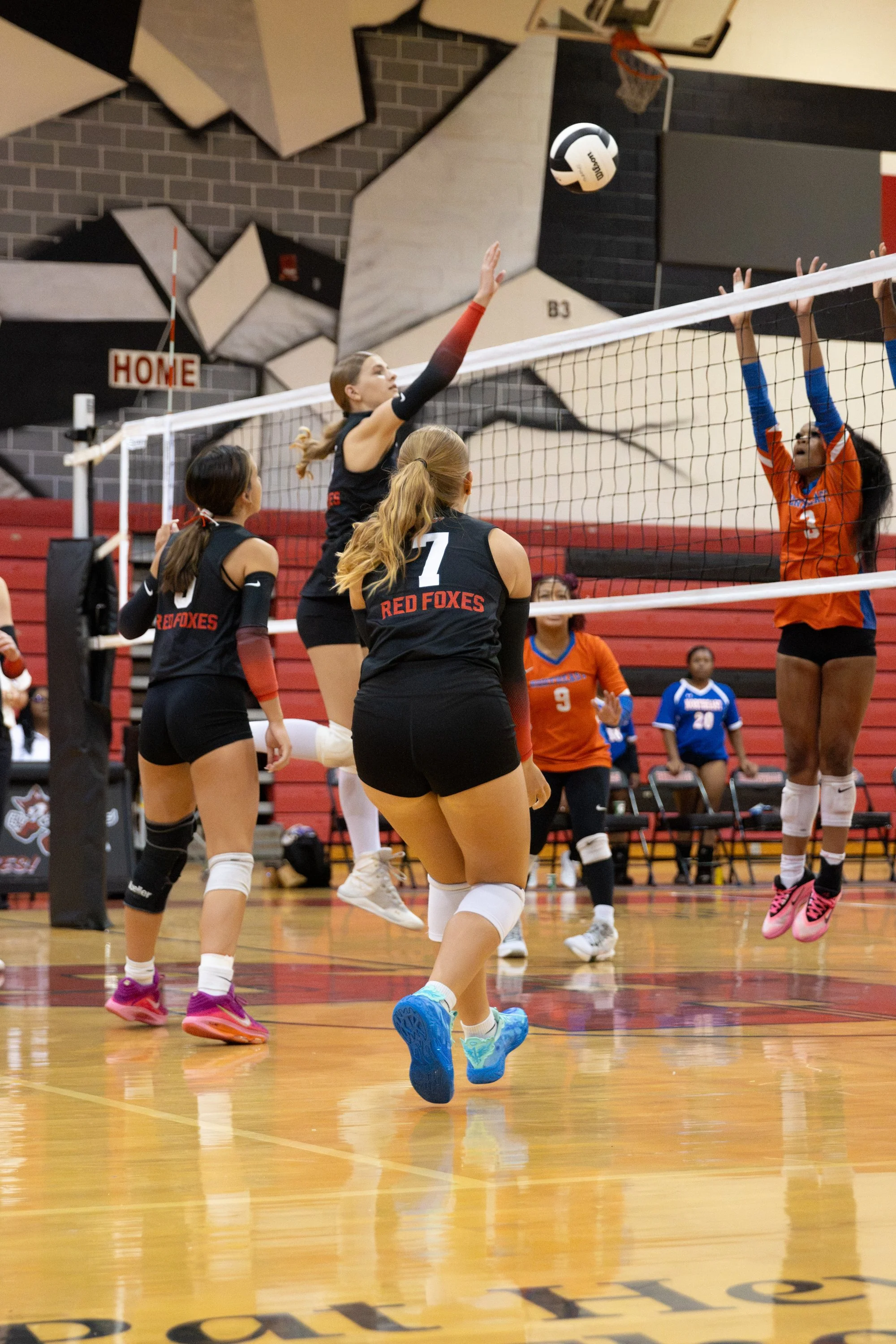 HHSvball8-14-22.jpg