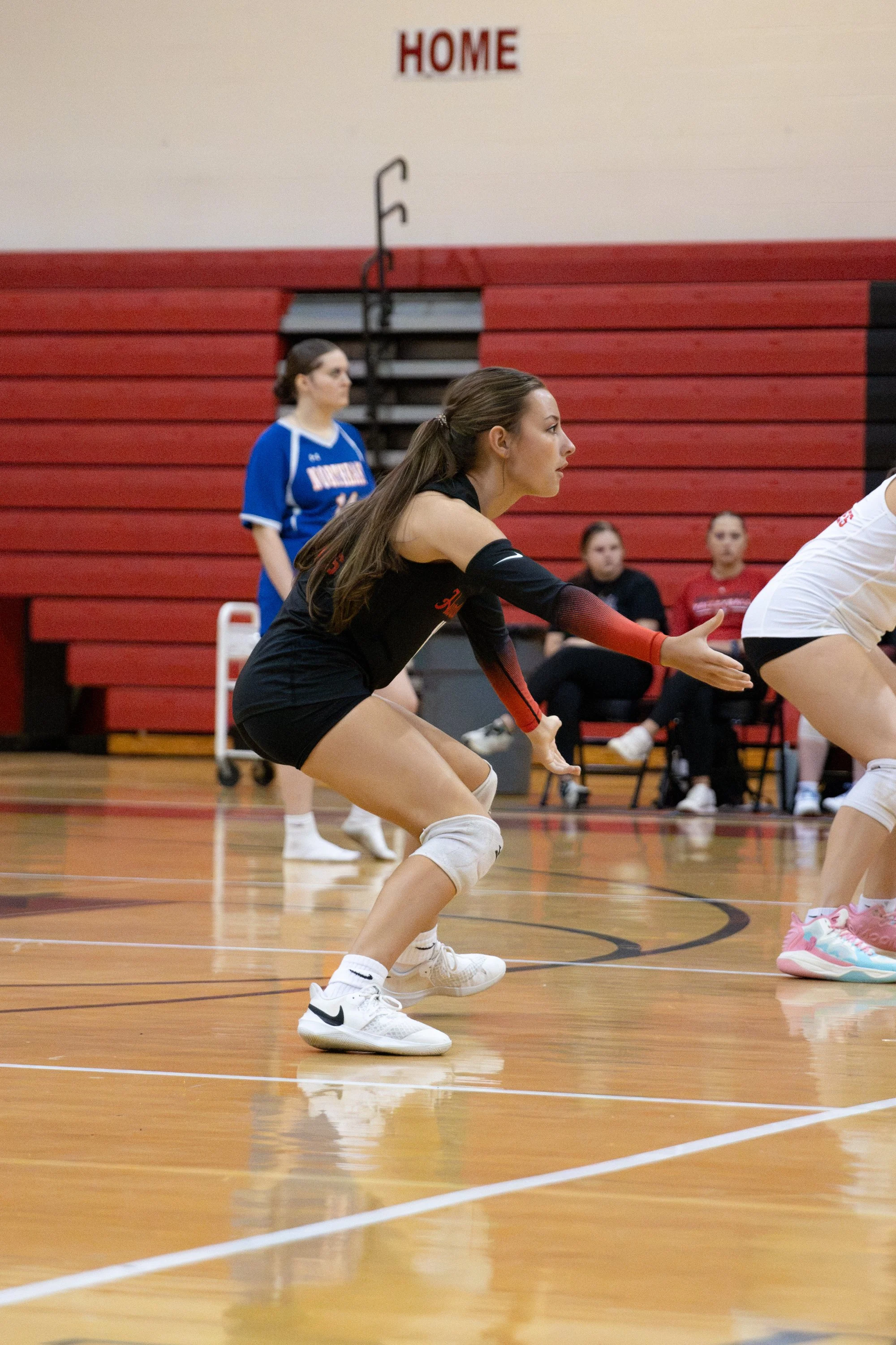 HHSvball8-14-177.jpg