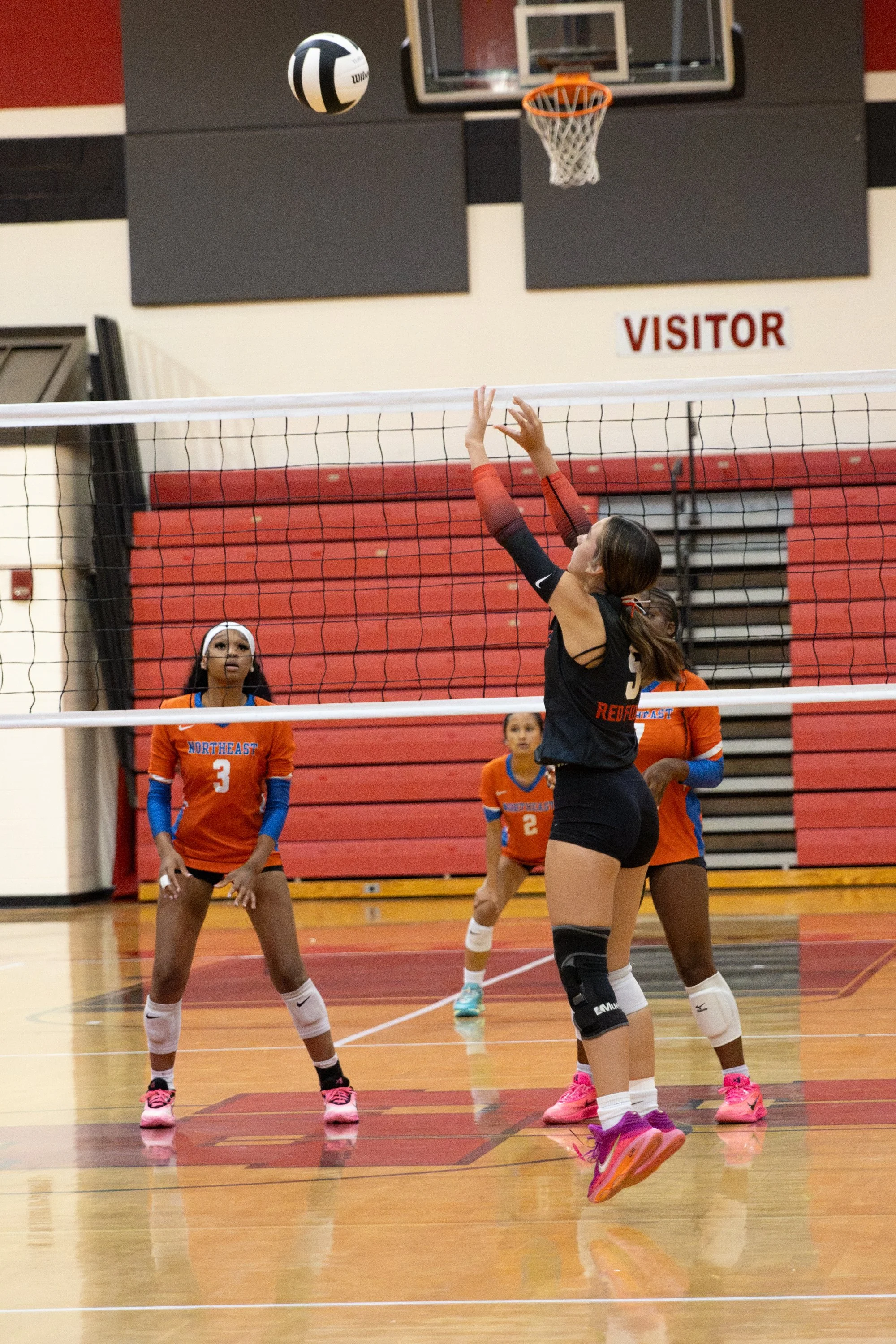 HHSvball8-14-8.jpg