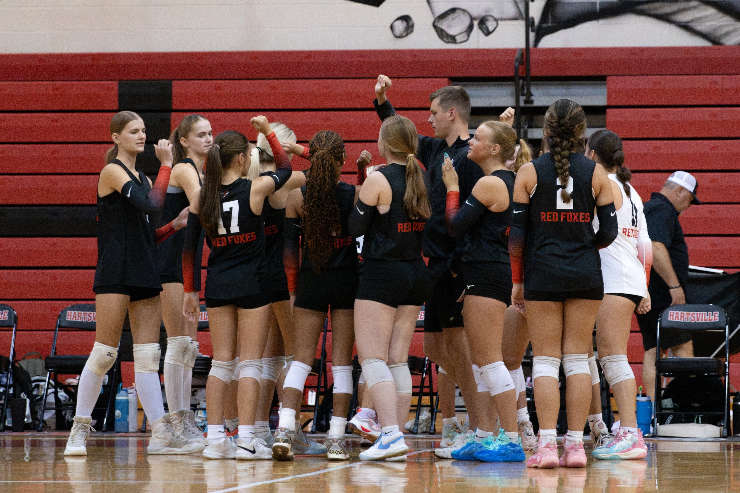 HHSvball8-14-215.jpg