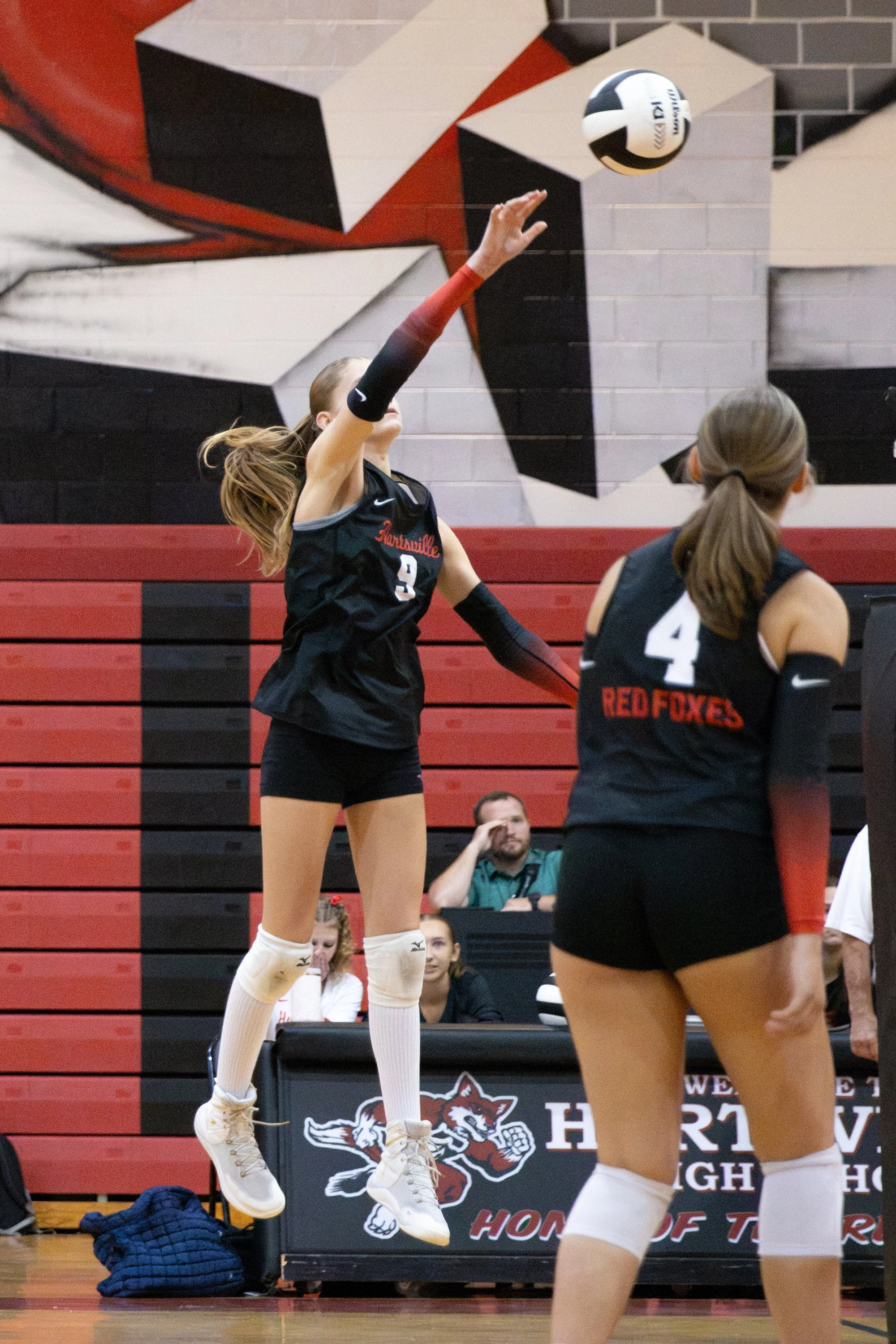 HHSvball8-14-208.jpg