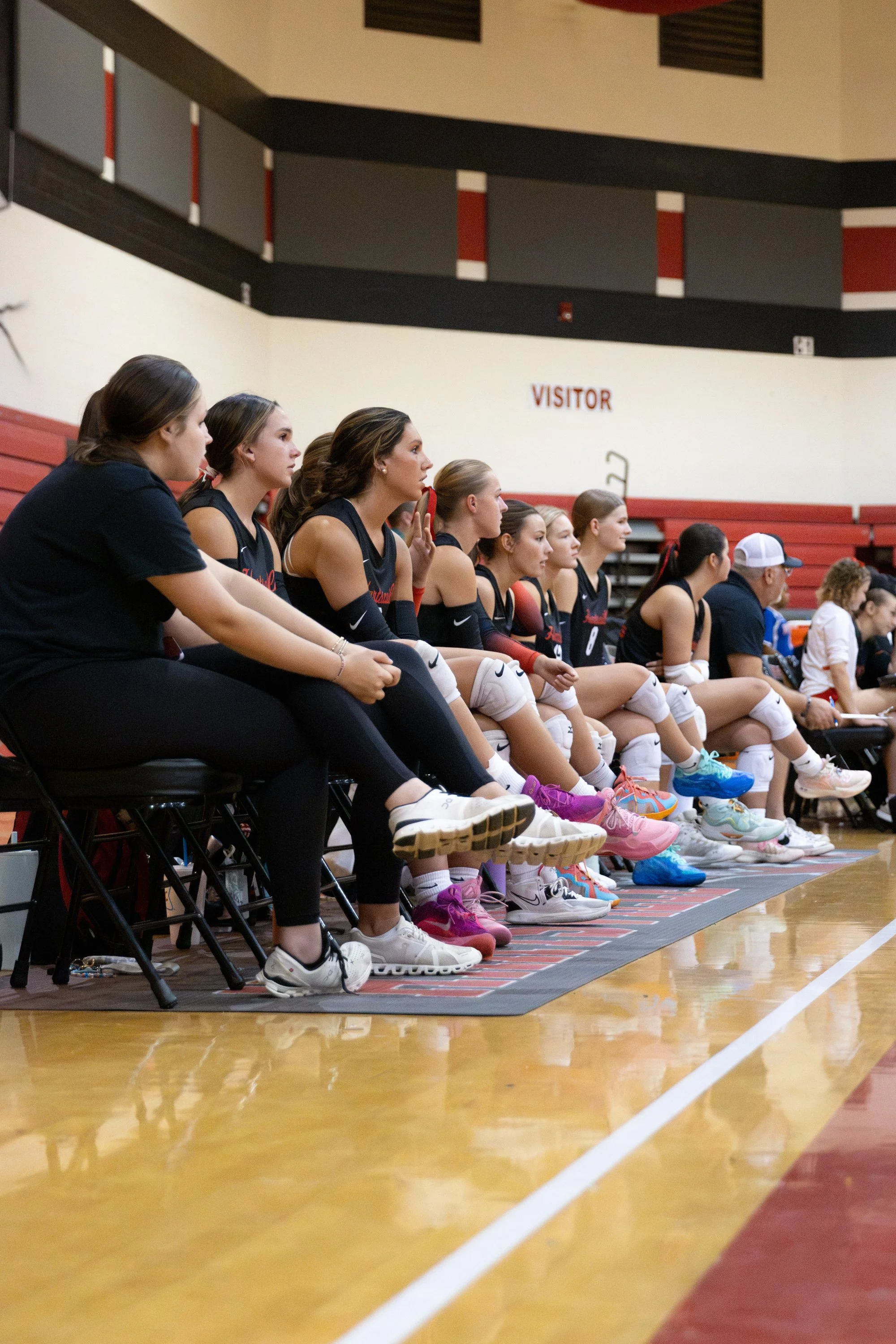 HHSvball8-14-250.jpg