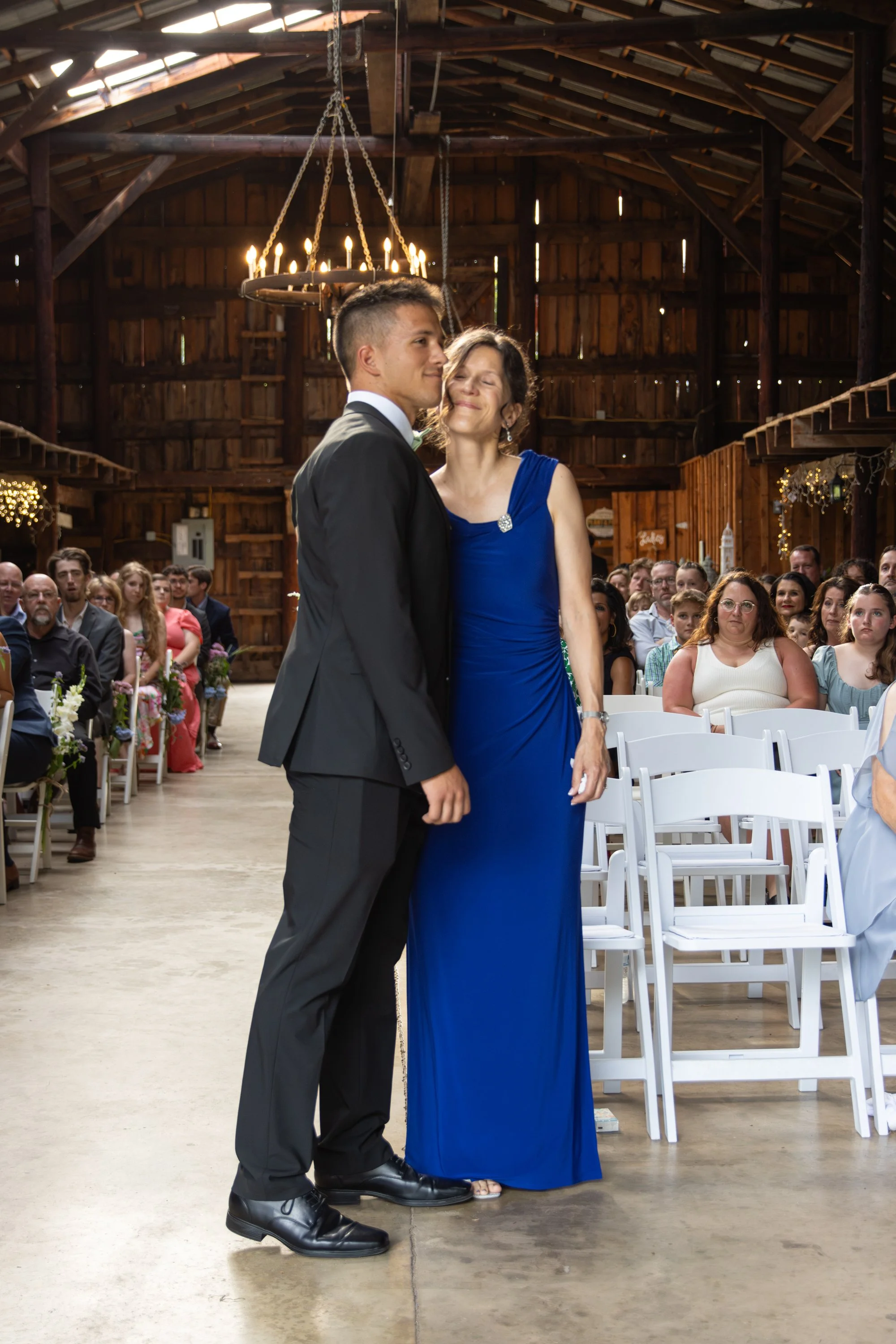 LinderWedding25-19.jpg