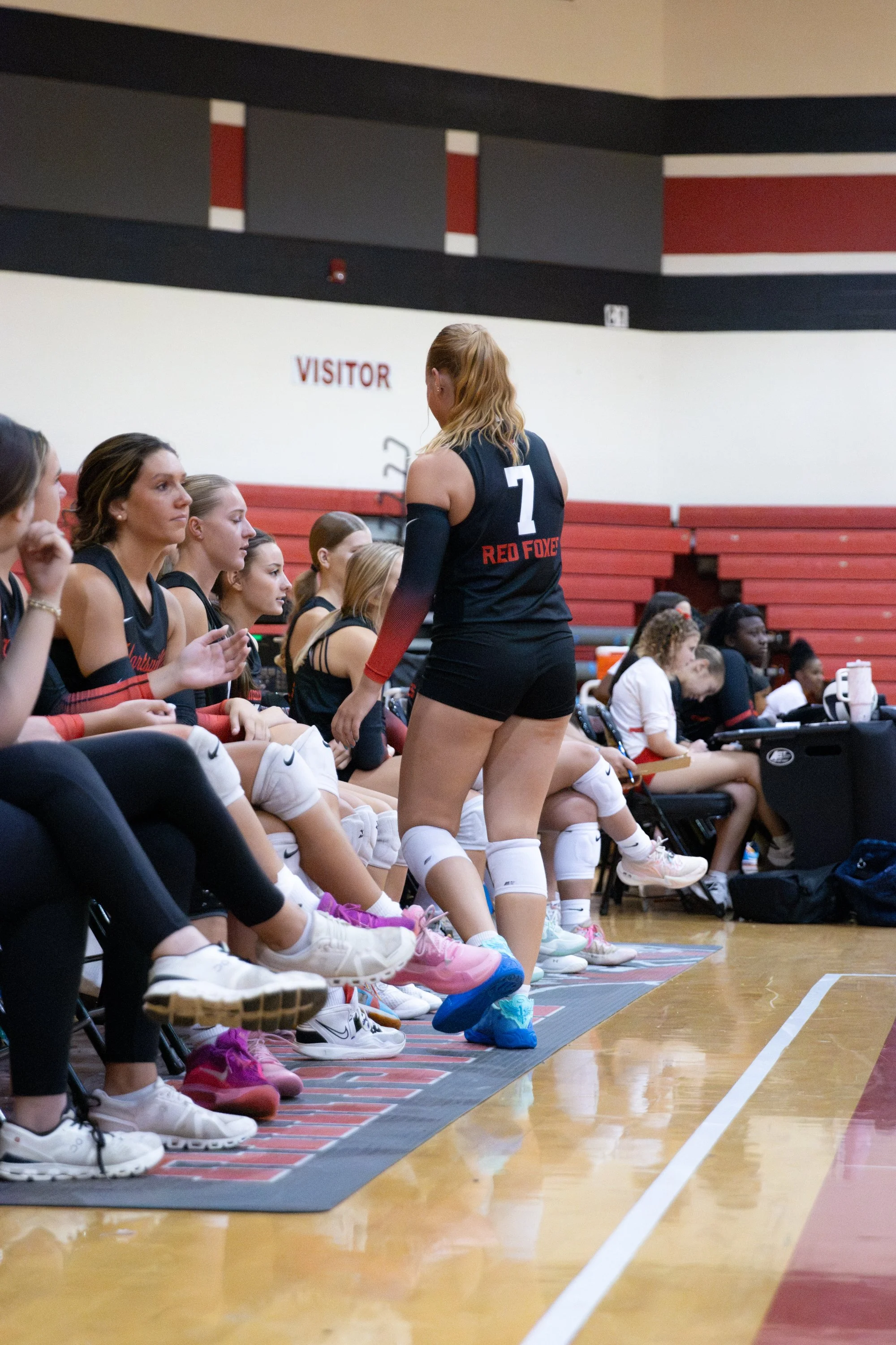 HHSvball8-14-244.jpg
