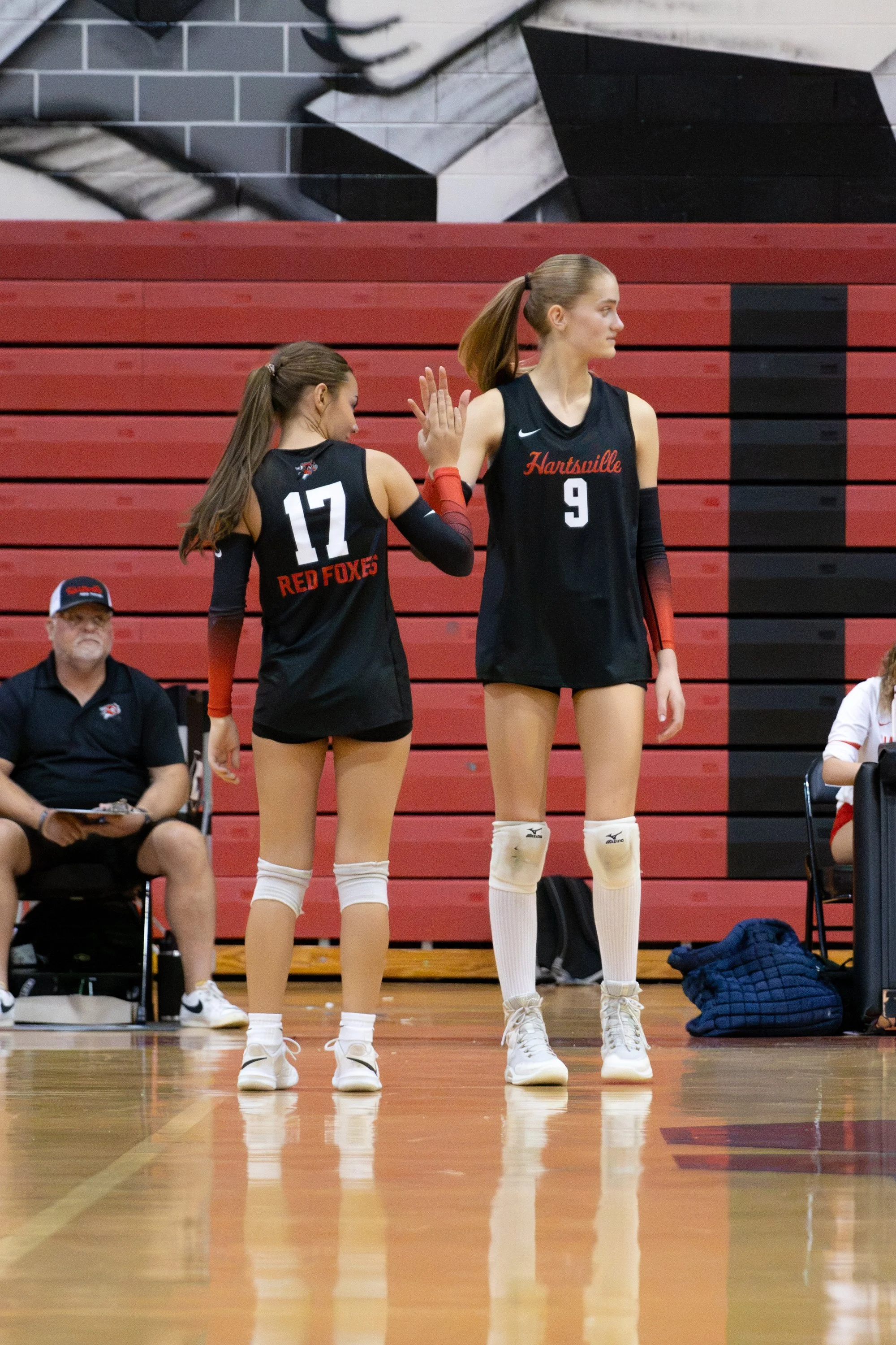 HHSvball8-14-196.jpg