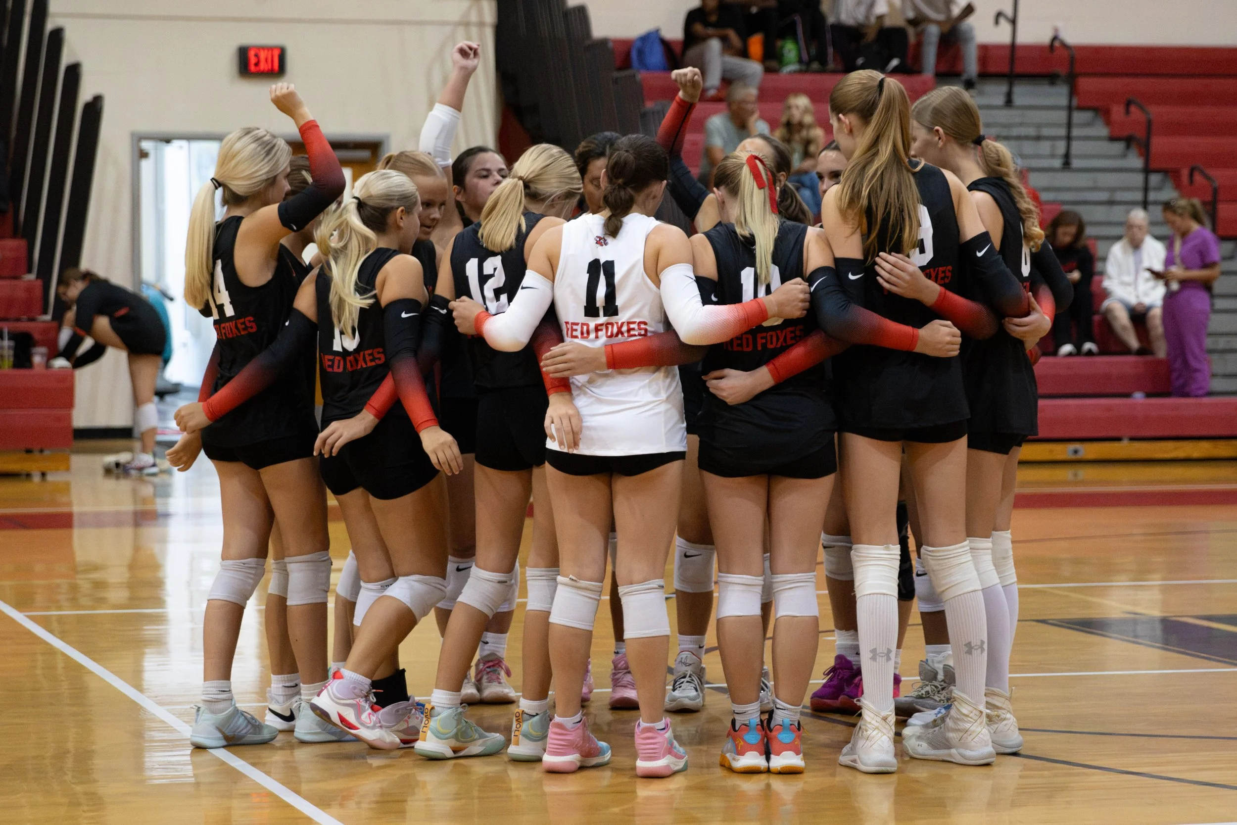 HHSvball8-14-2.jpg