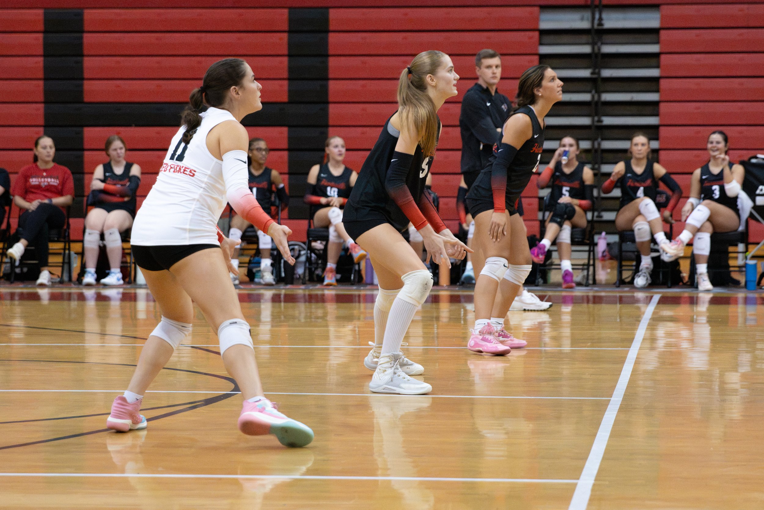 HHSvball8-14-144.jpg