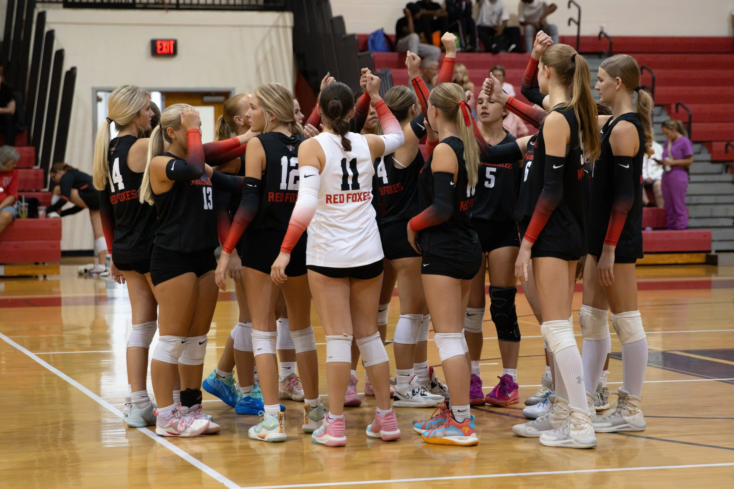 HHSvball8-14-3.jpg