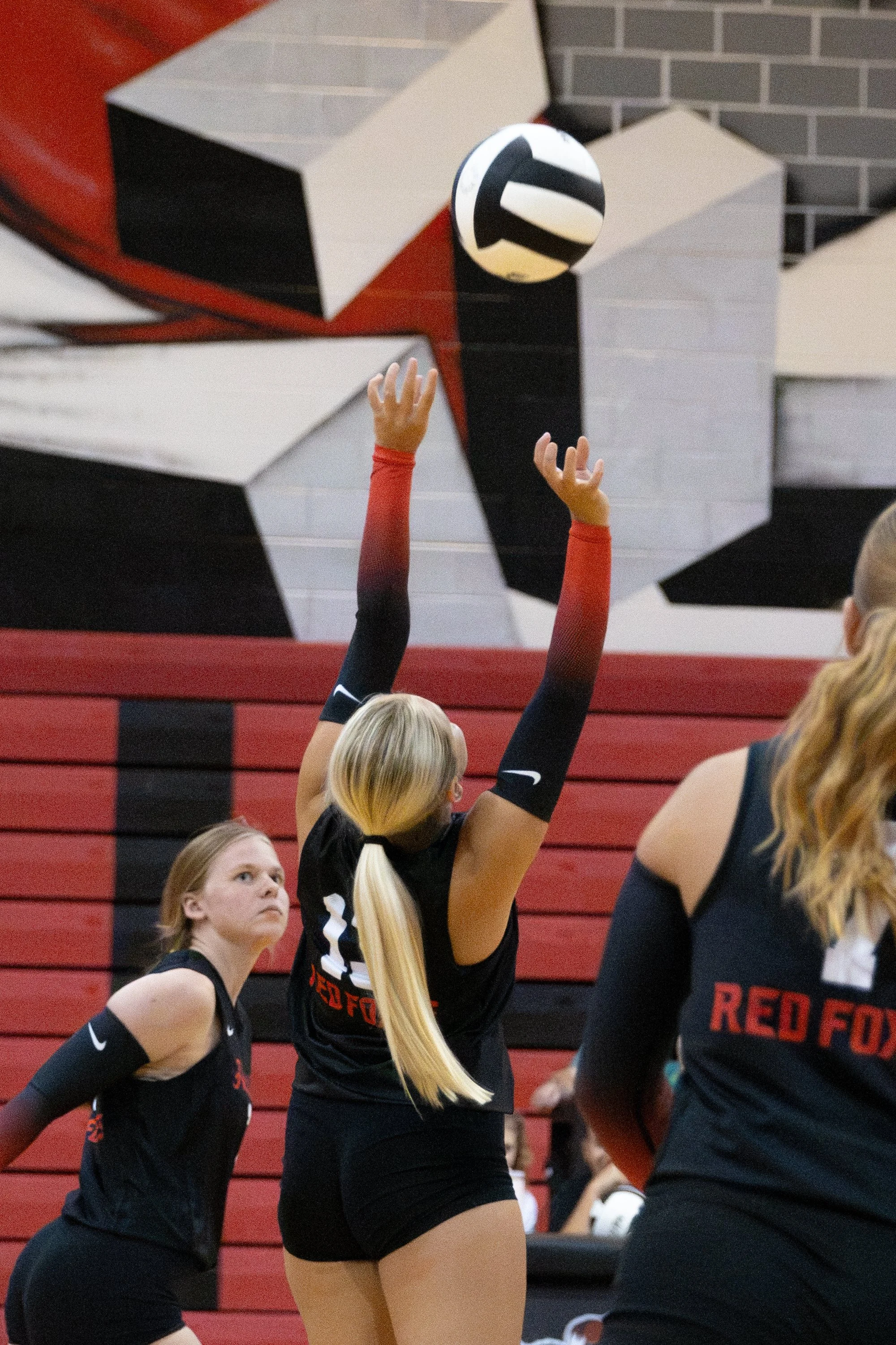 HHSvball8-14-234.jpg