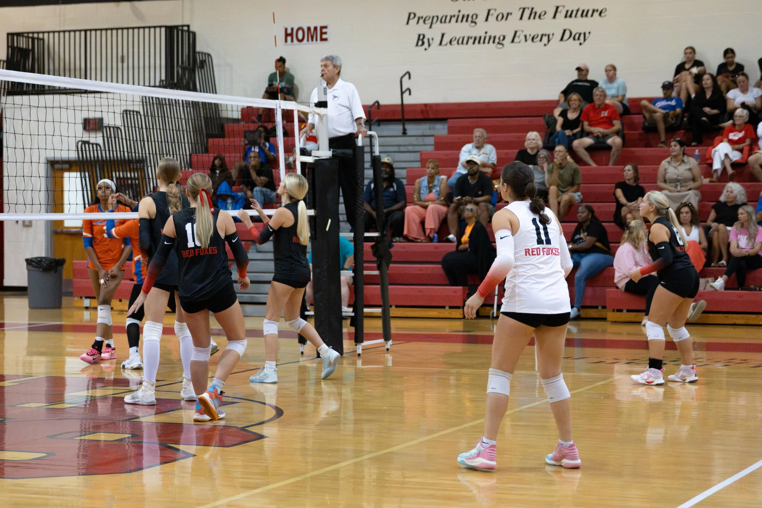 HHSvball8-14-263.jpg