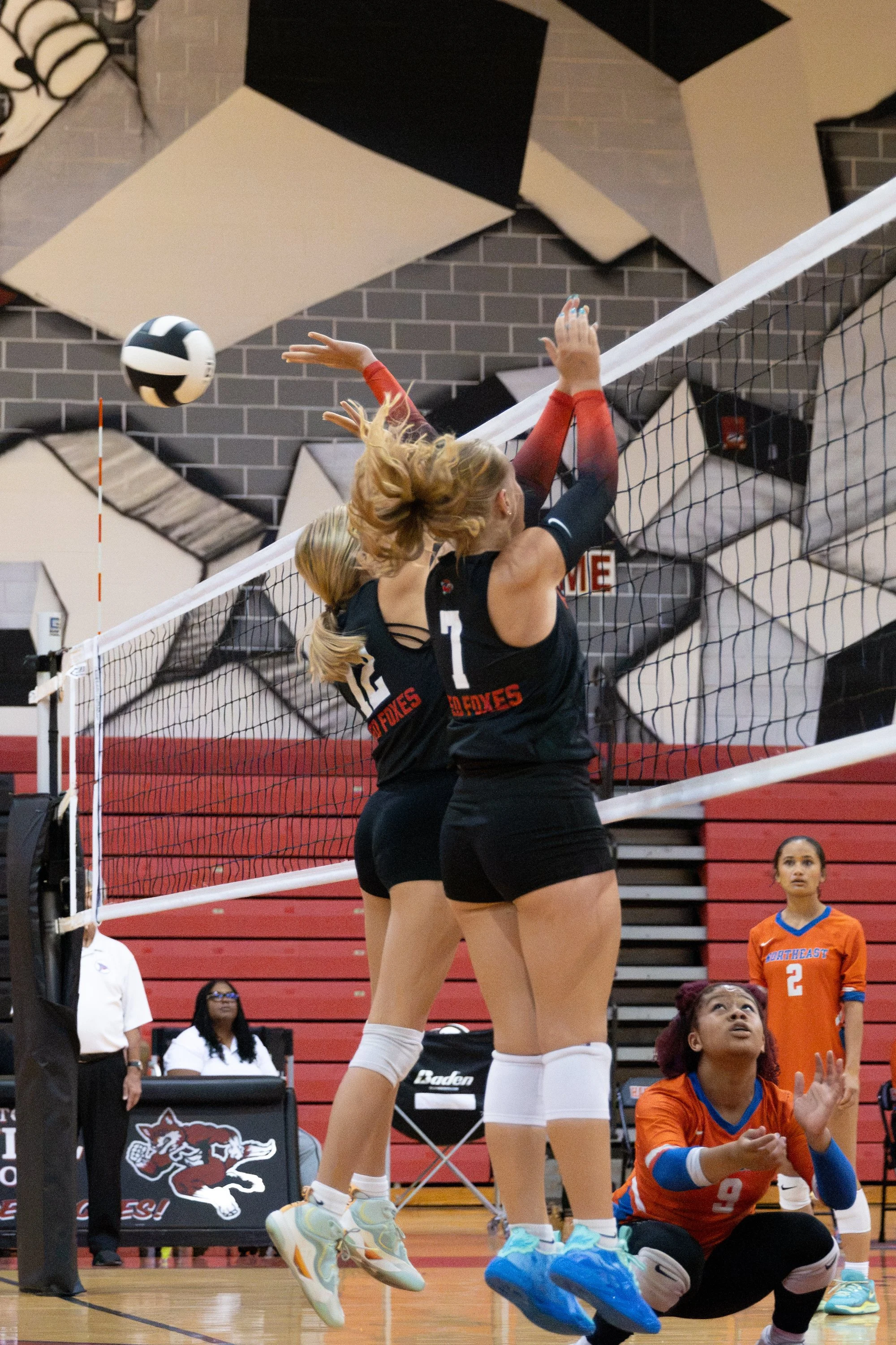 HHSvball8-14-171.jpg