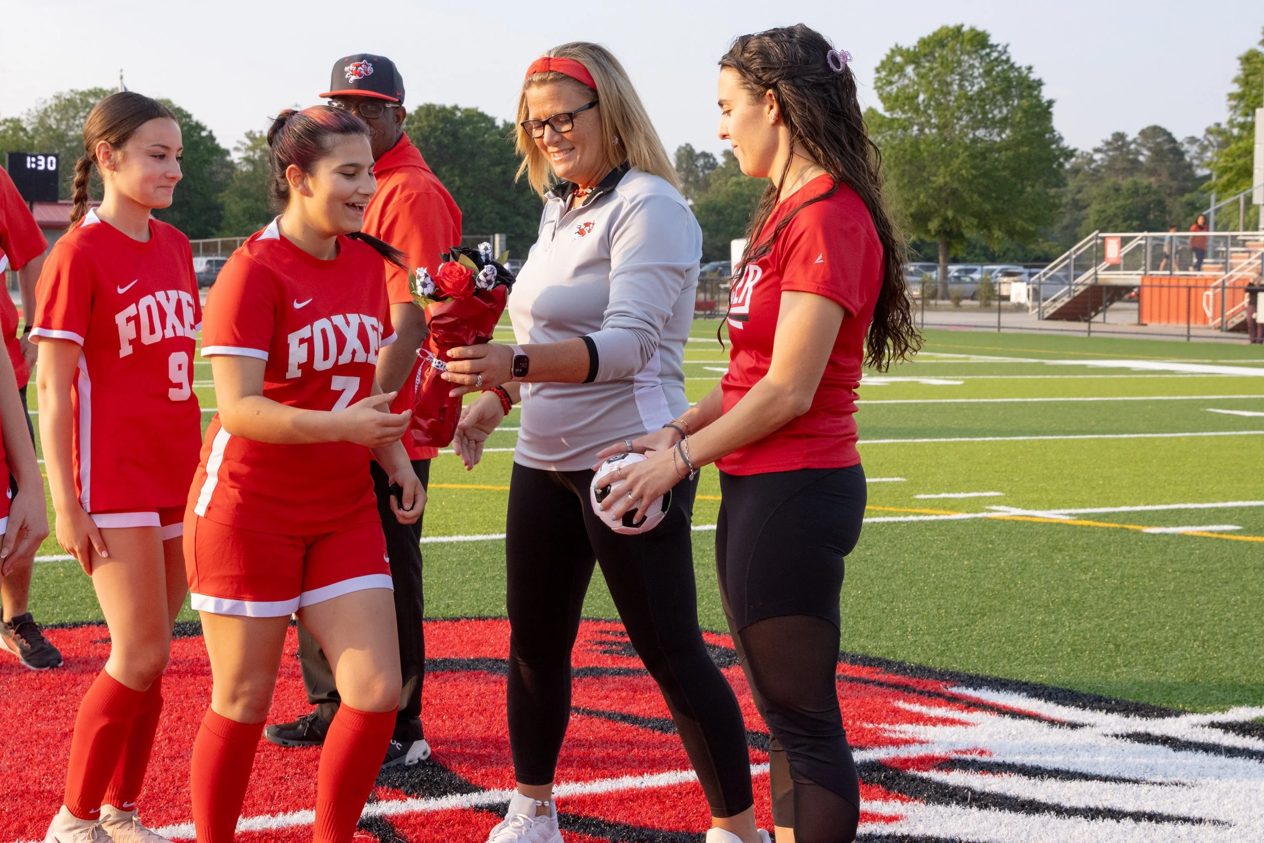 SeniorNight26-81.jpg