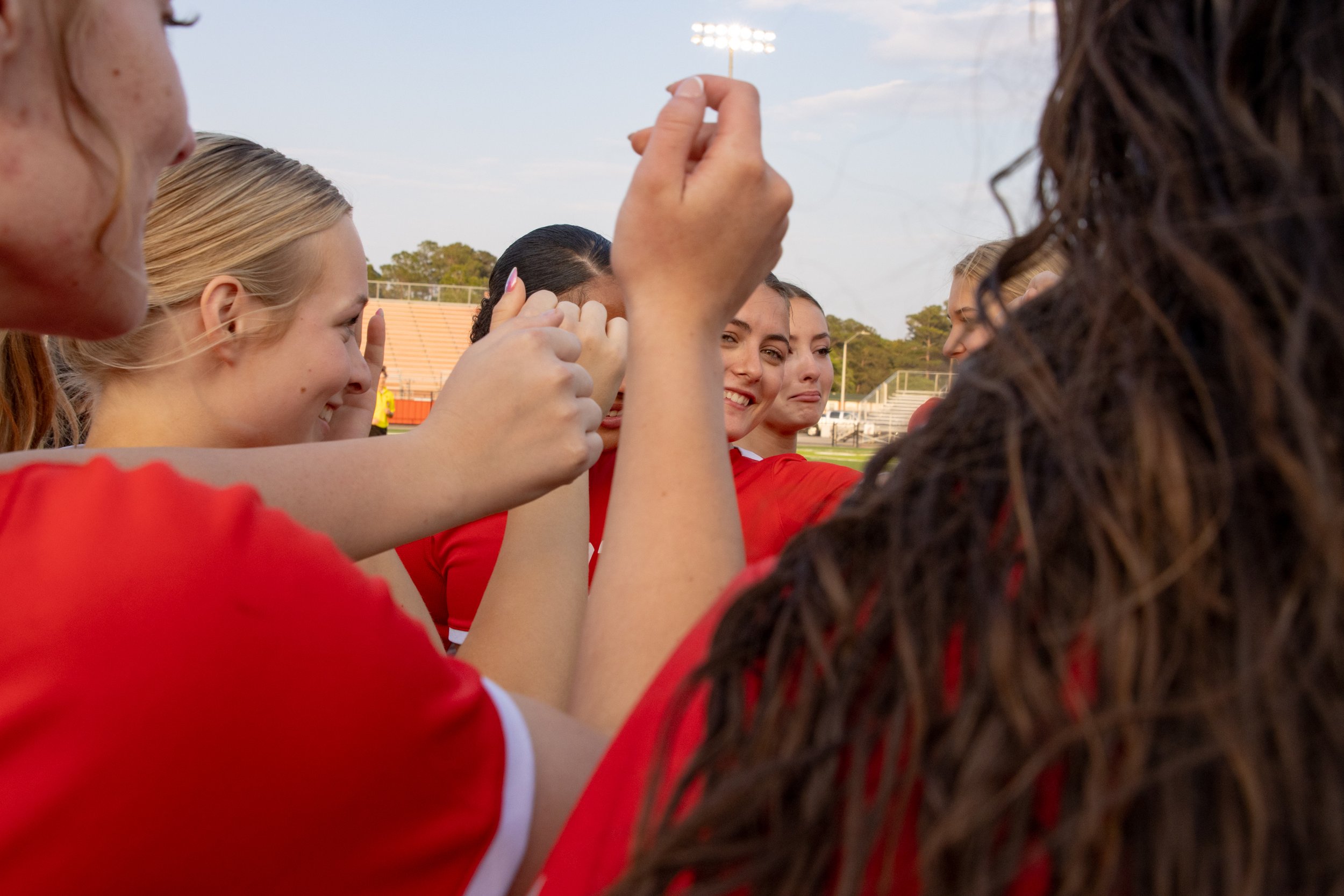 SeniorNight26-100.jpg