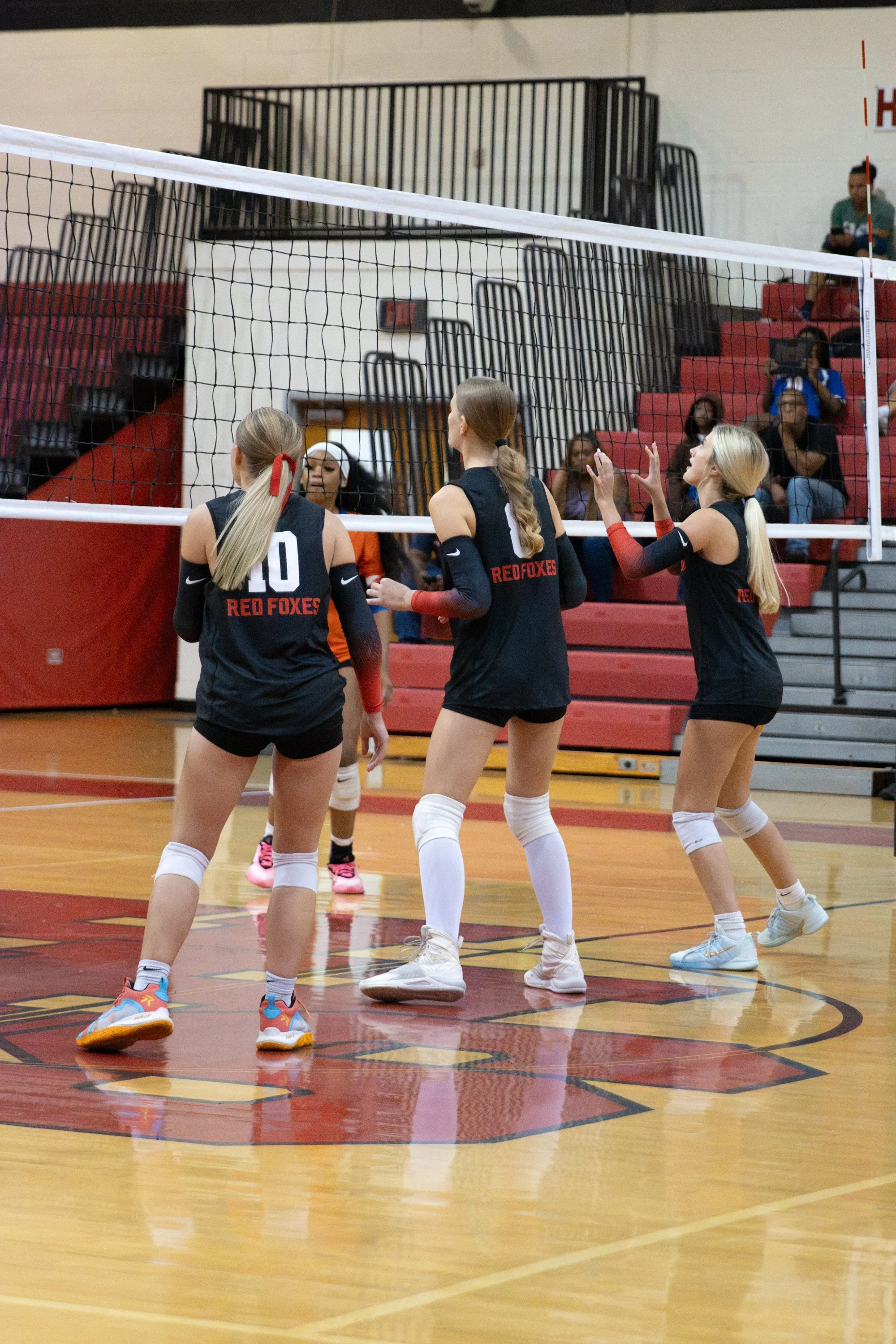HHSvball8-14-265.jpg