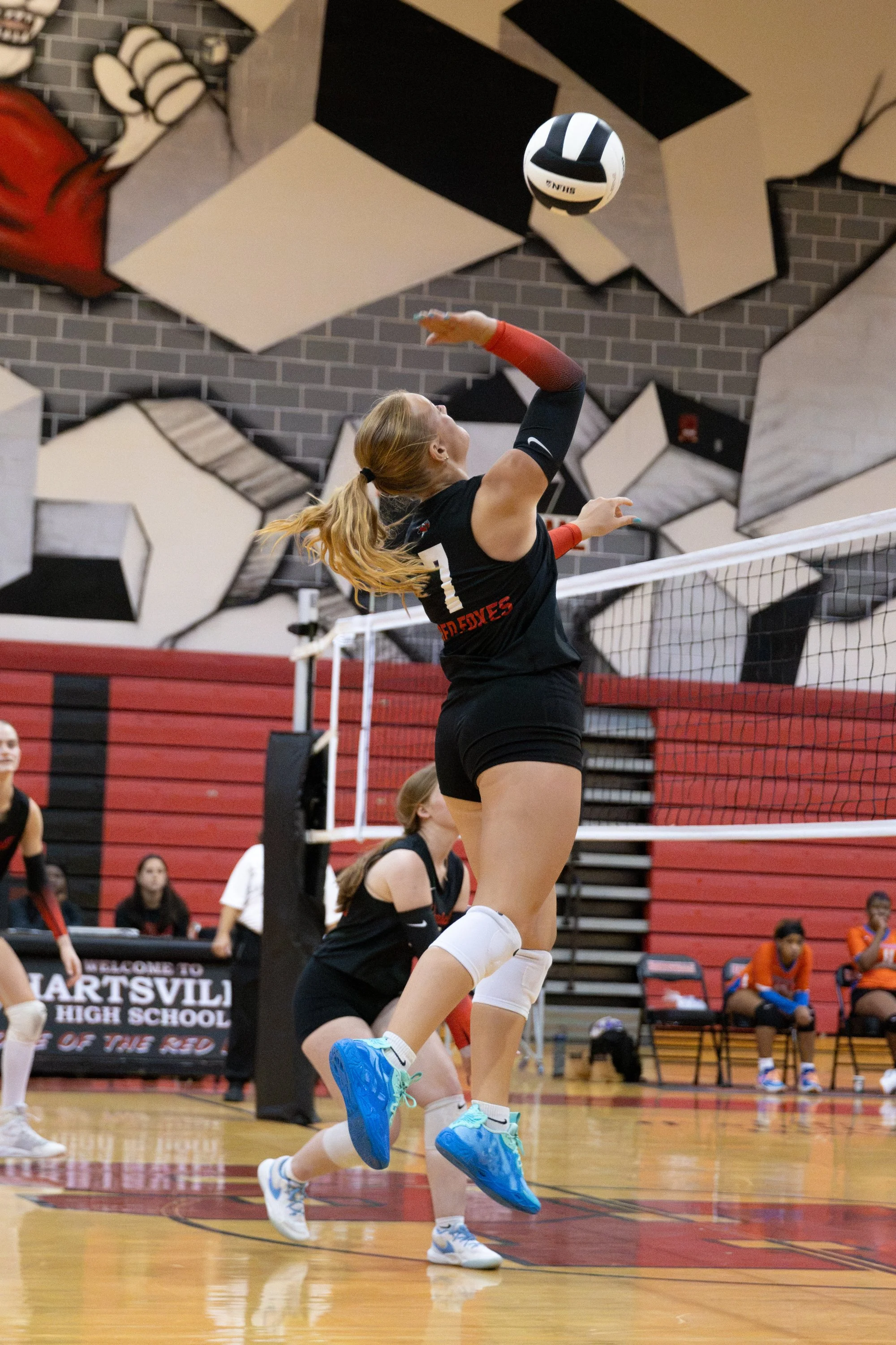 HHSvball8-14-242.jpg