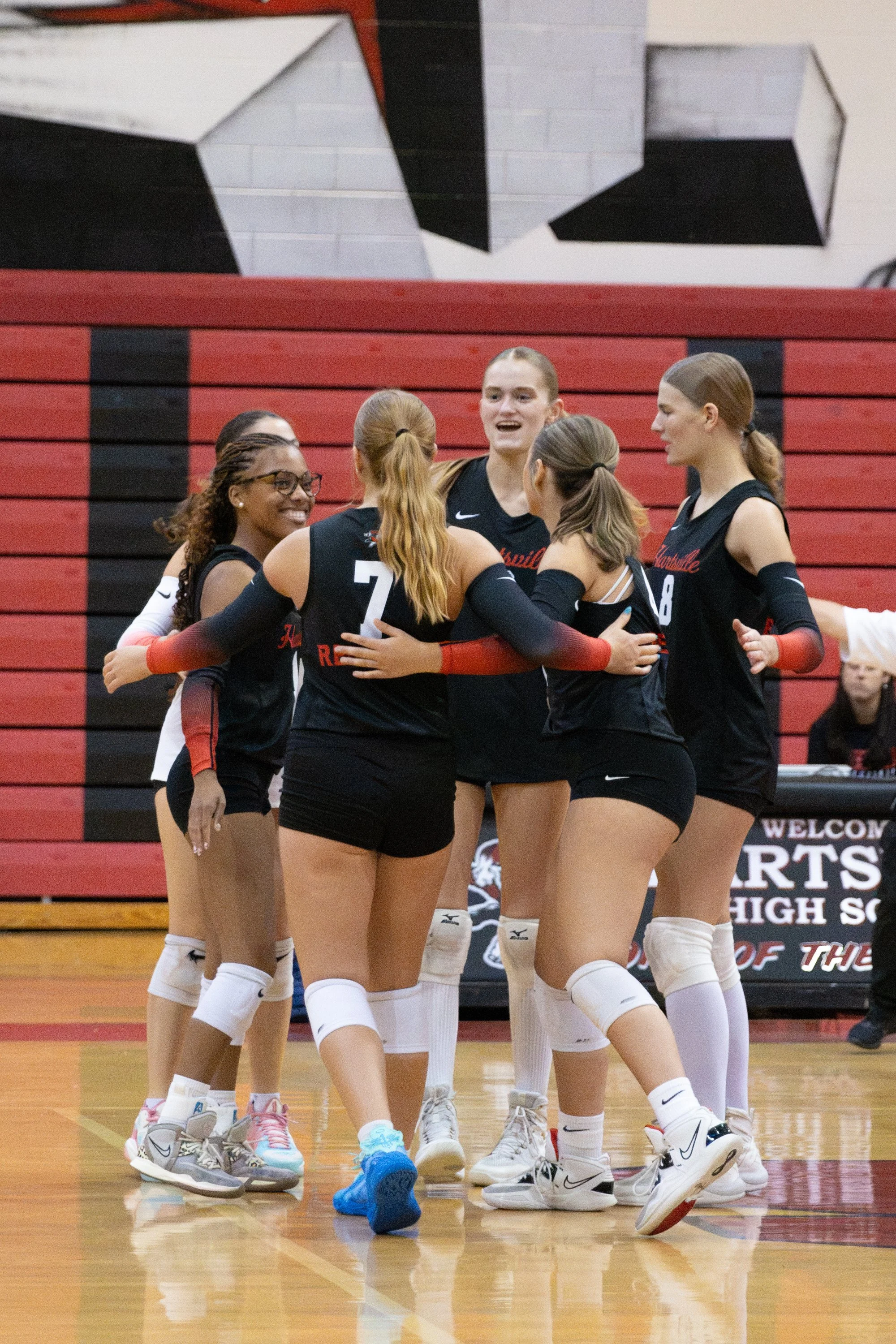 HHSvball8-14-222.jpg