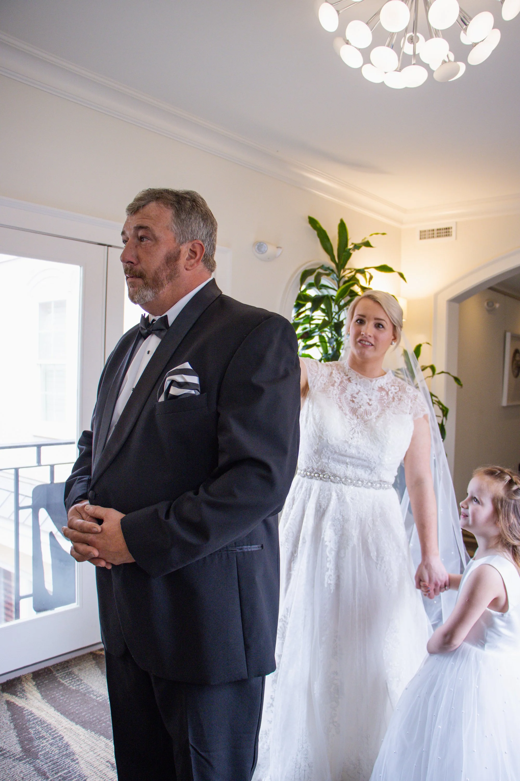 TealWeddingPt1-102.jpg