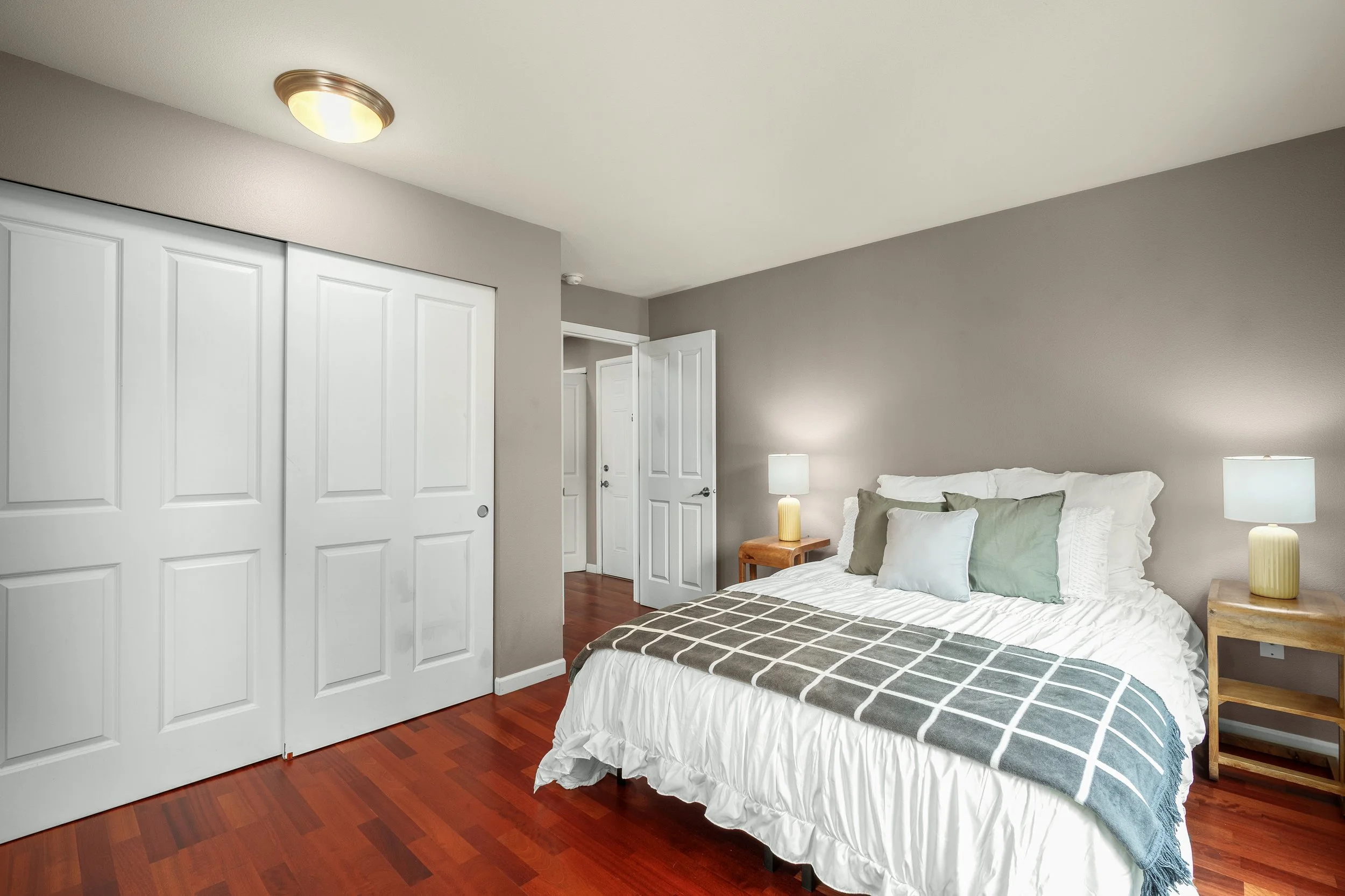 10-print-2413-nw-59th-st-unit-e201.jpg