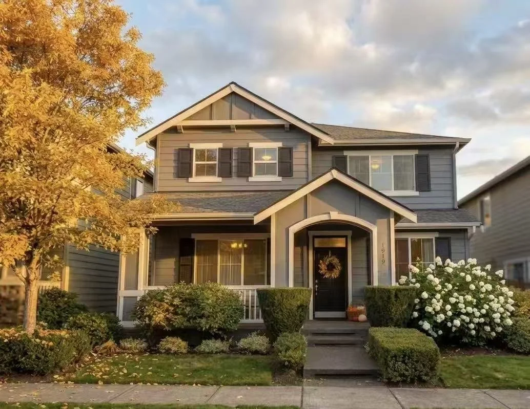 2-web-or-mls-1919-25th-ave-ne.jpg