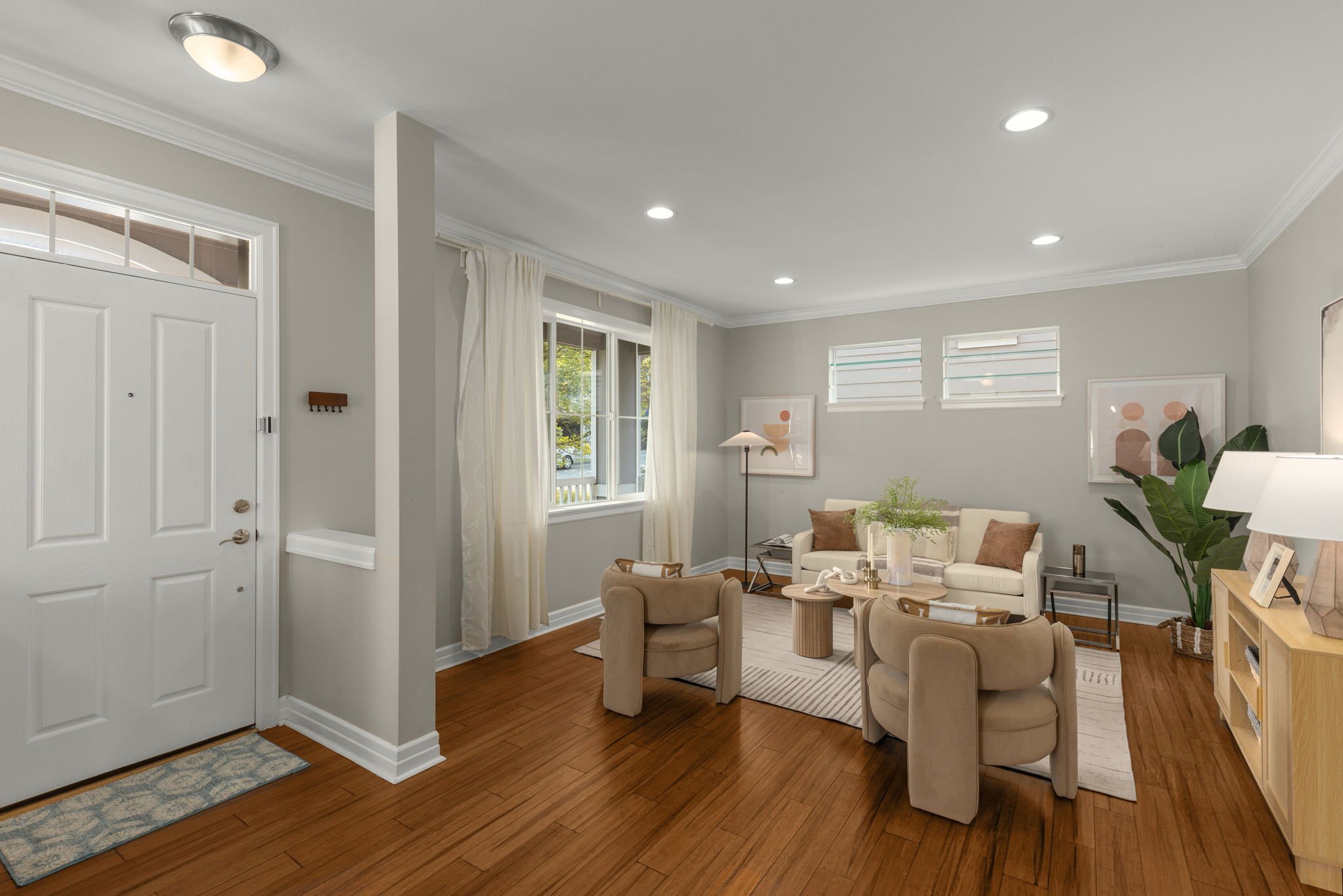 9-web-or-mls-1919-25th-ave-ne.jpg