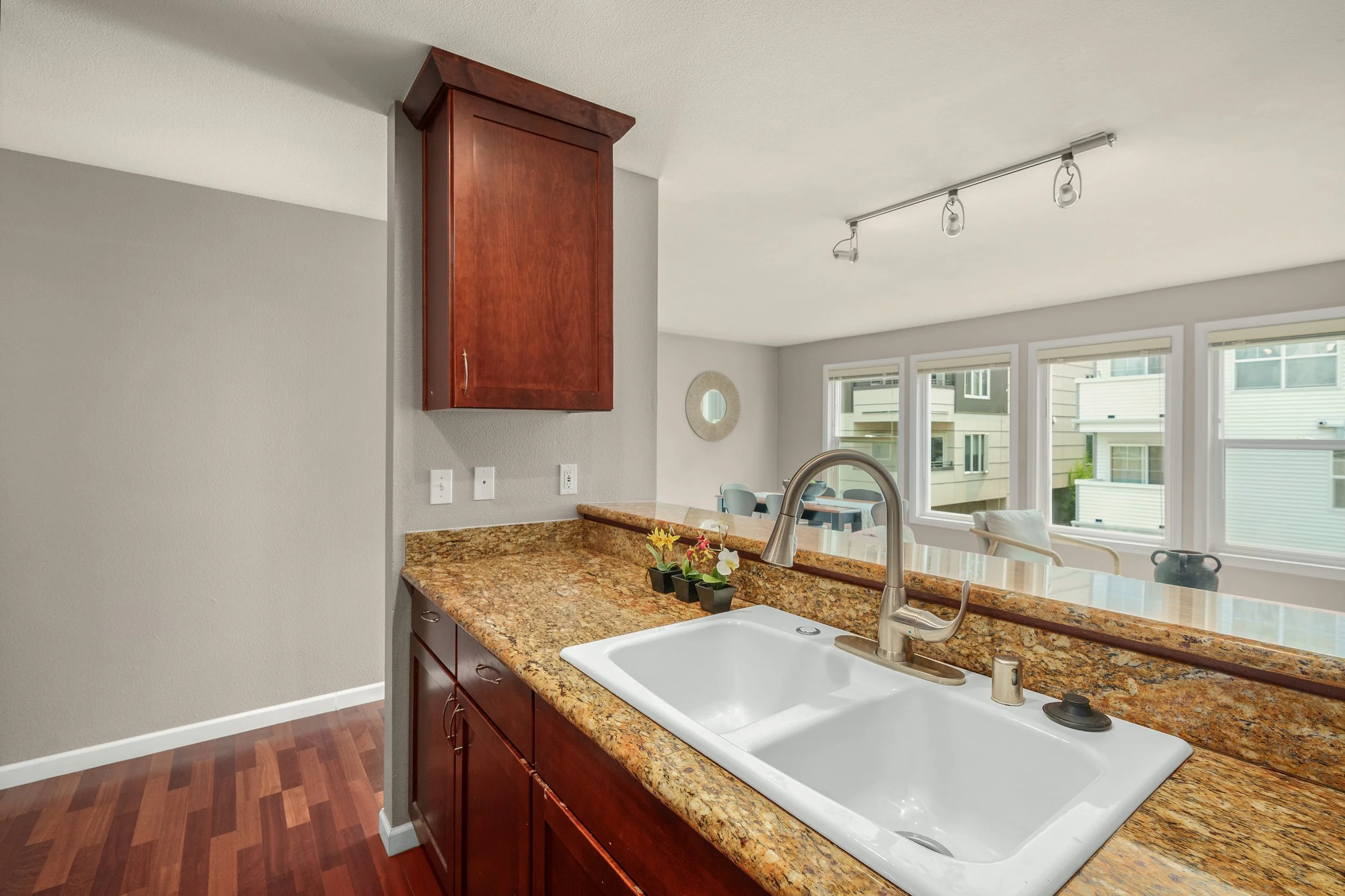 6-print-2413-nw-59th-st-unit-e201.jpg