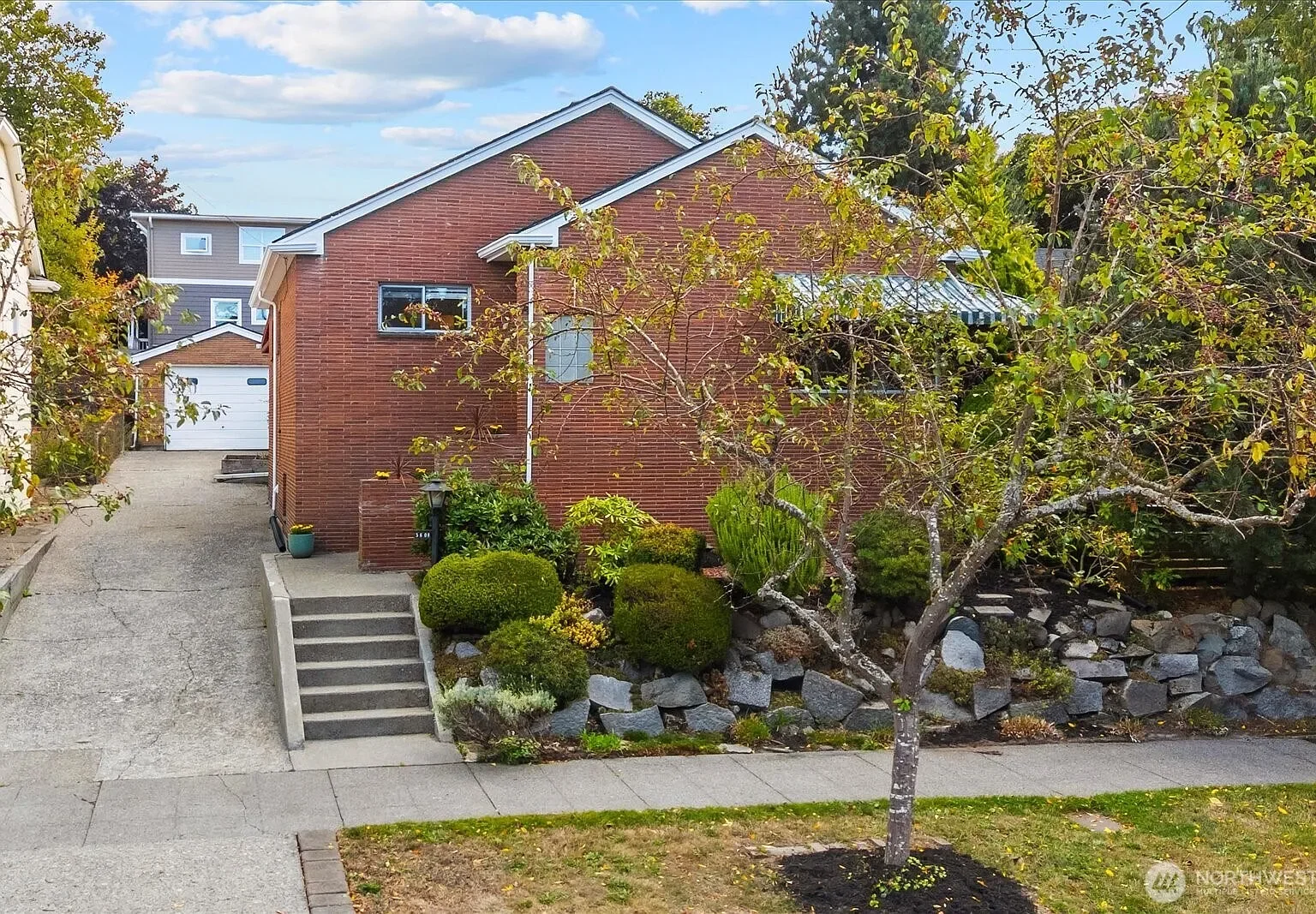 5608 7th Avenue NW, Seattle, WA 98107