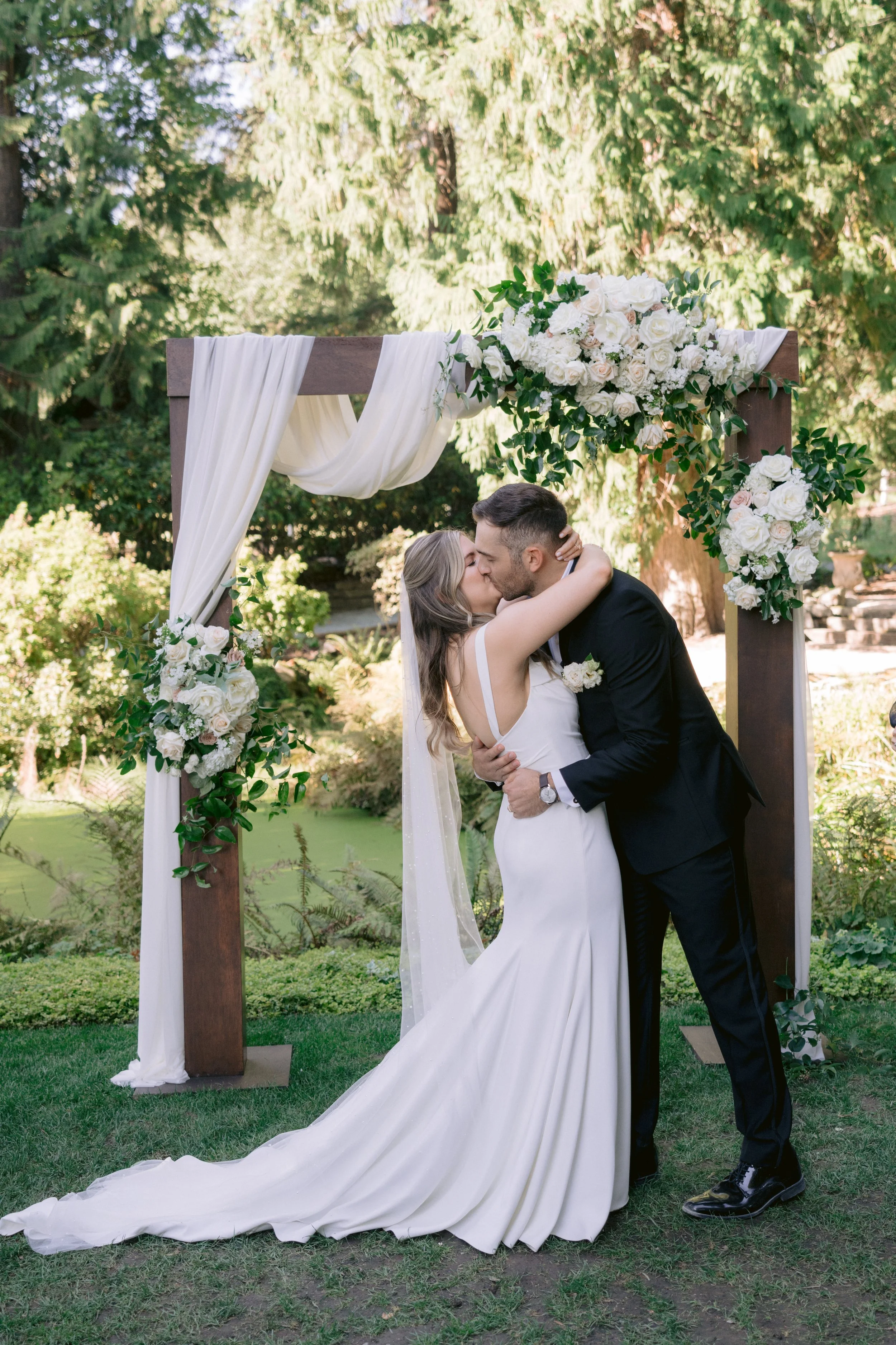 Seattle wedding planner — Chateau Lill Woodinville WA, Gordon Duo Weddings