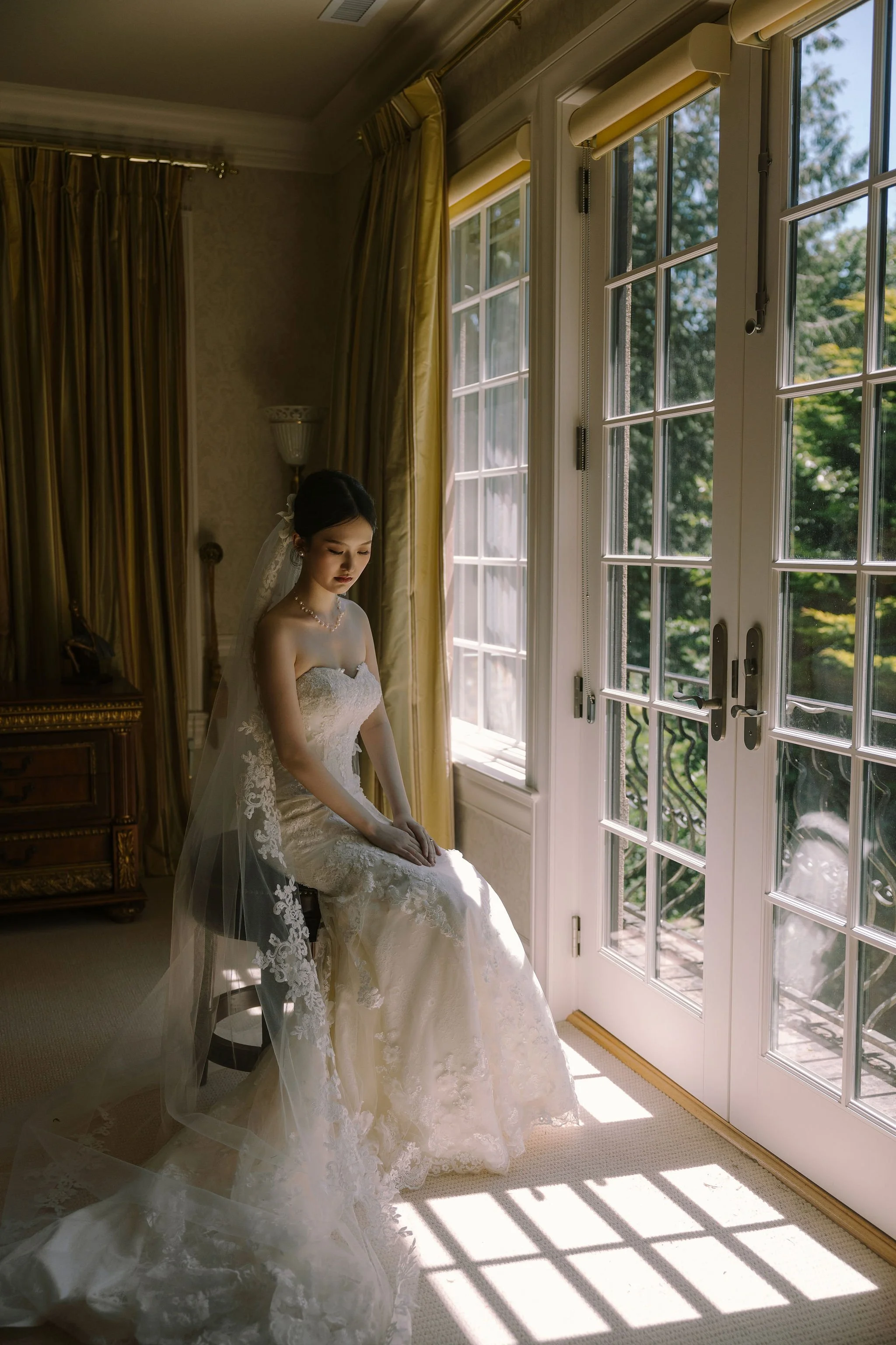 Bride getting ready — intimate home wedding Edmonds Washington, Gordon Duo Weddings