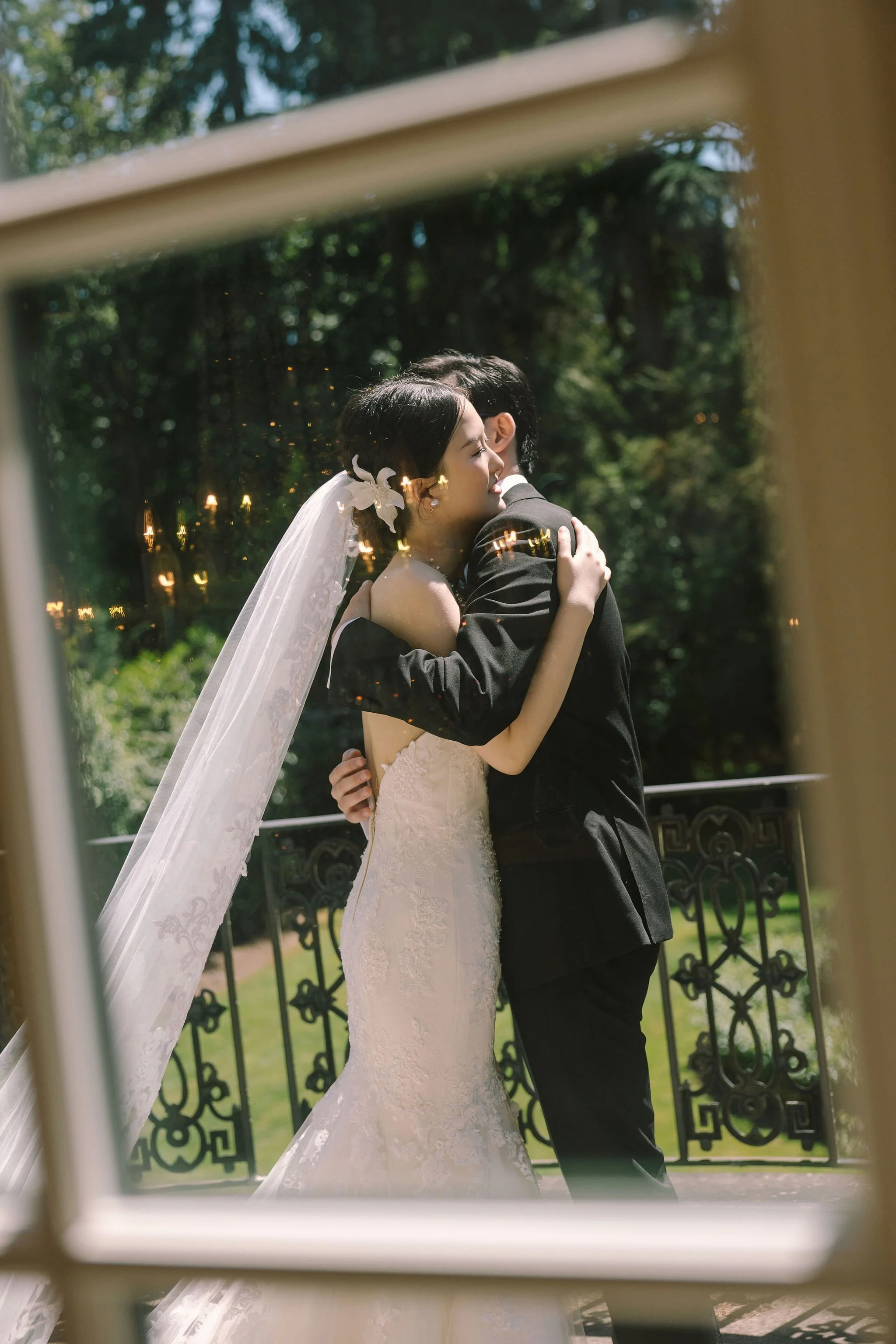 Seattle wedding planner — private residence home wedding Edmonds WA, Gordon Duo Weddings