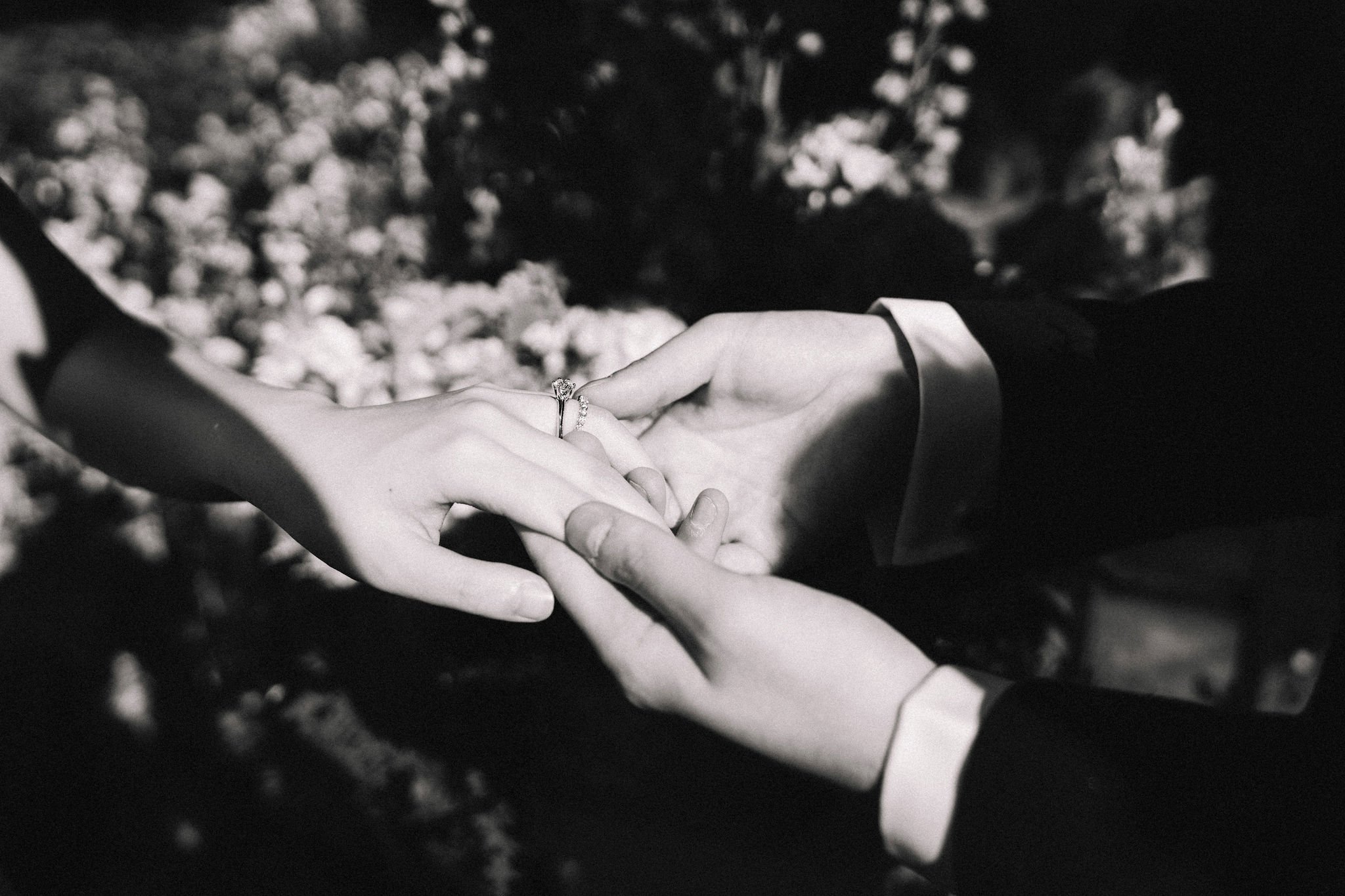 Seattle wedding planner — private residence home wedding Edmonds WA, Gordon Duo Weddings