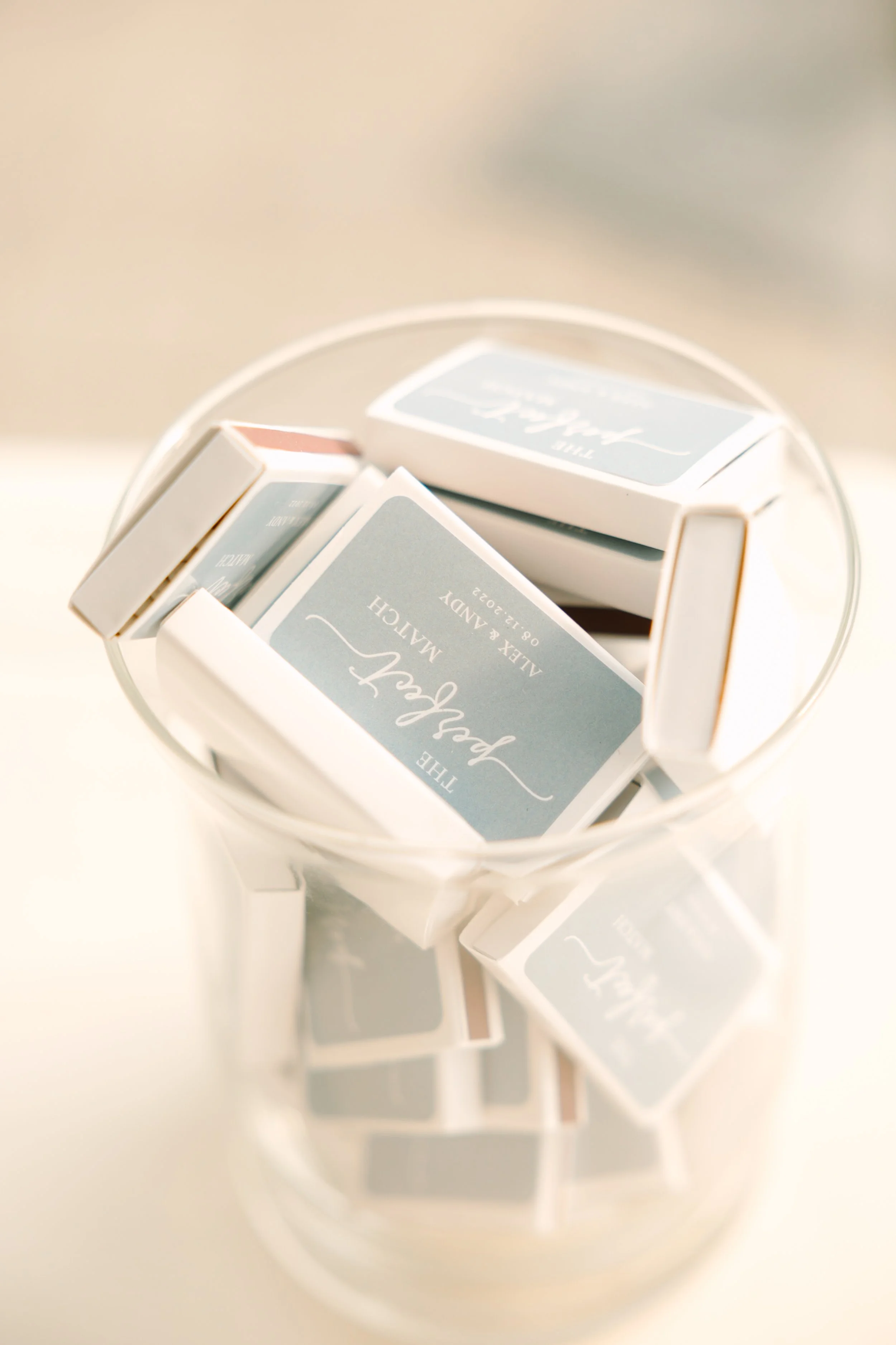 Wedding at The Golf Club at Newcastle, Newcastle, WA — planned by Gordon Duo Weddings, photography by Lloyd Photo & Films