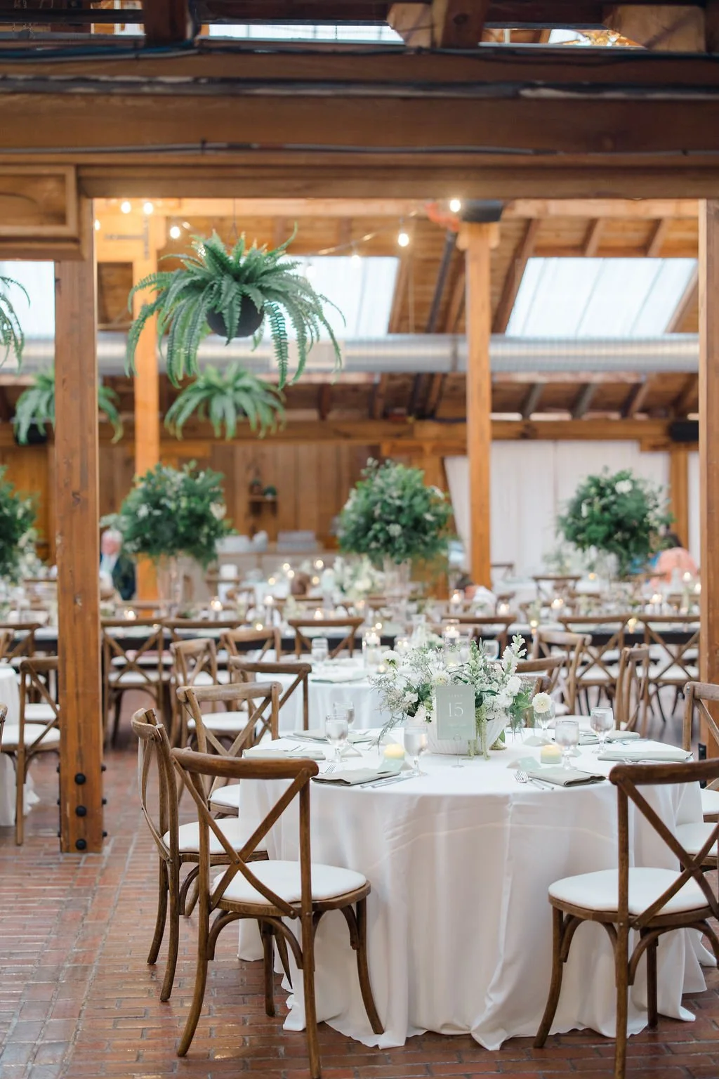Wedding at Kiana Lodge, Poulsbo, WA — planned by Gordon Duo Weddings, photography by Claire Forrest Films