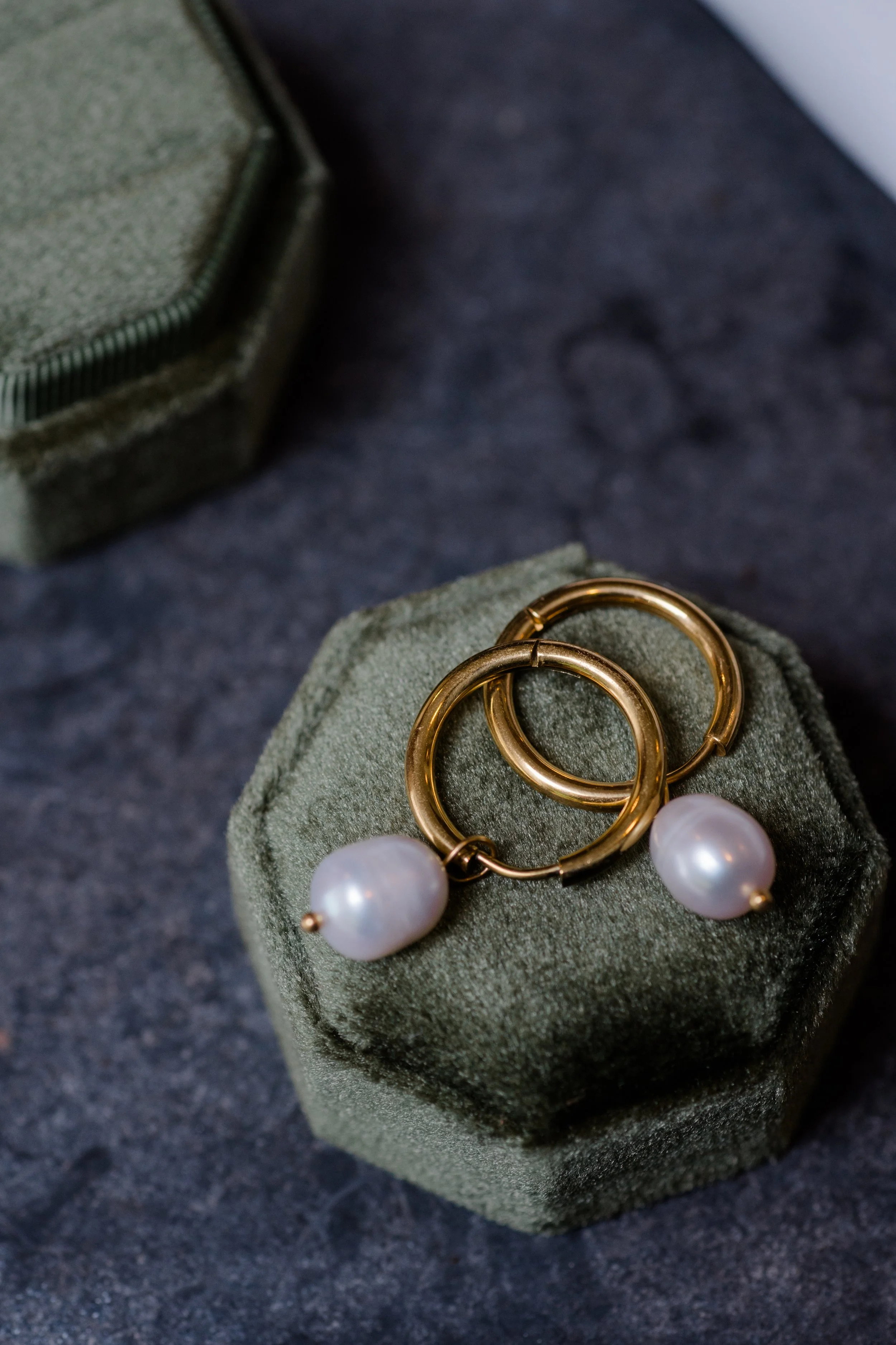 Wedding at Kiana Lodge, Poulsbo, WA — planned by Gordon Duo Weddings, photography by Claire Forrest Films