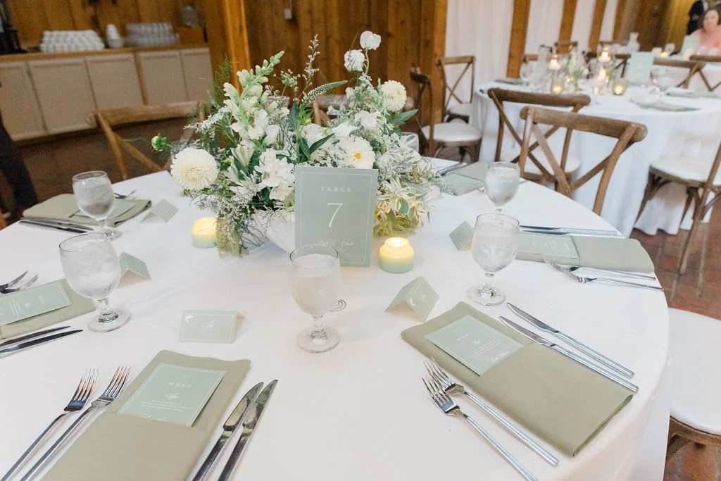 Wedding at Kiana Lodge, Poulsbo, WA — planned by Gordon Duo Weddings, photography by Claire Forrest Films