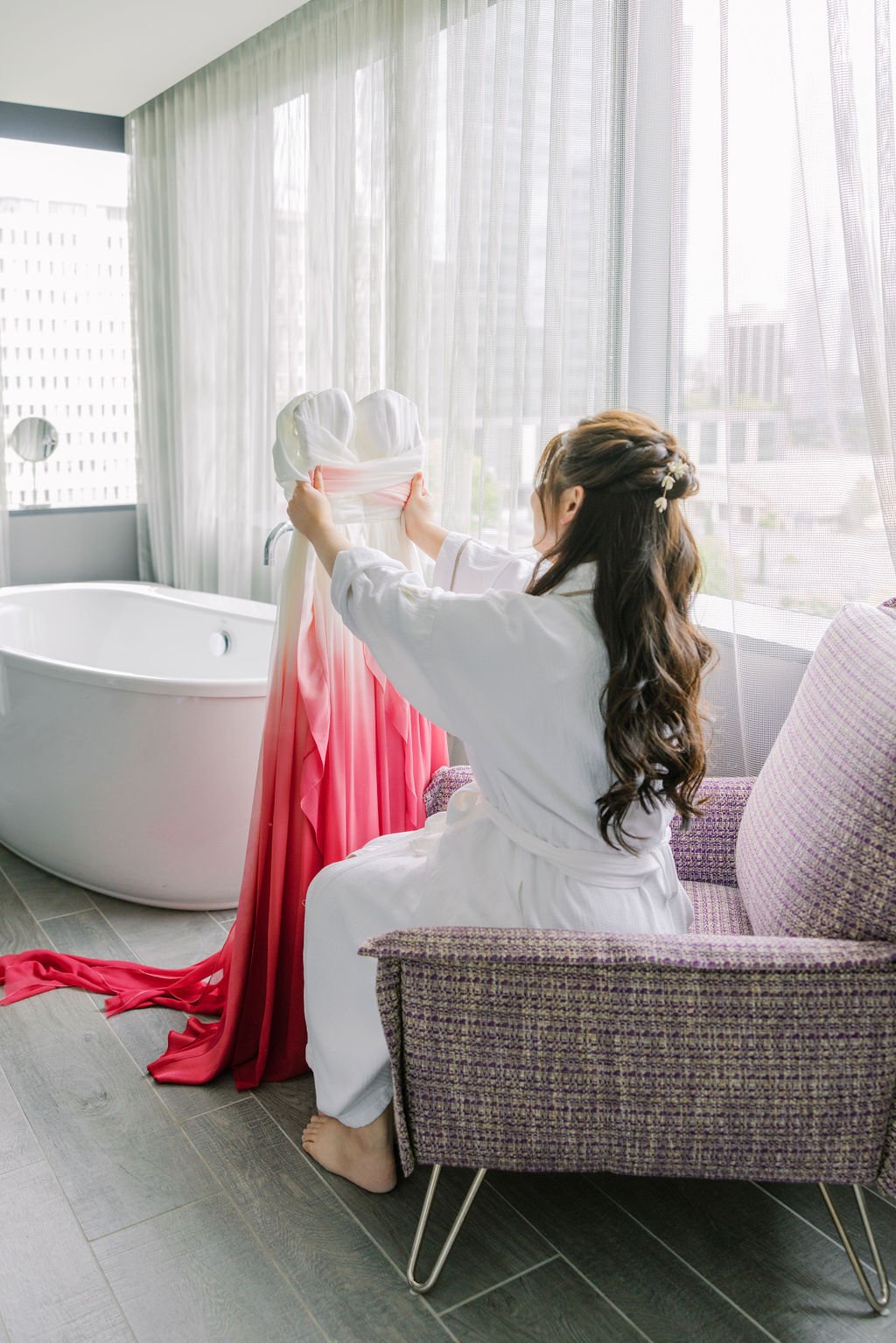 Bride getting ready — W Bellevue Hotel Bellevue WA, Seattle wedding planner Gordon Duo Weddings